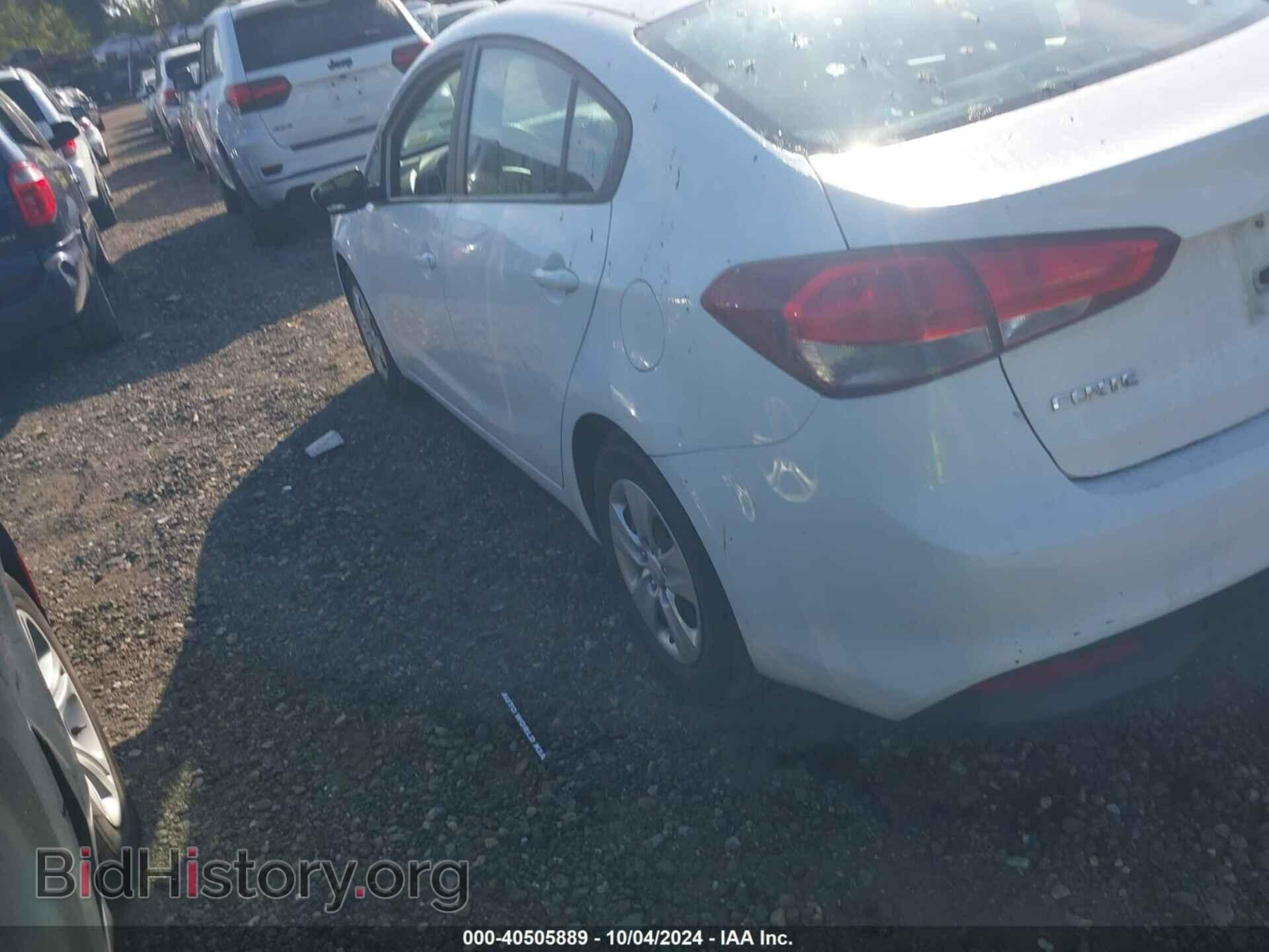 2018 KIA FORTE - VIN: 3KPKFK4A79JE18976 - Фото 3