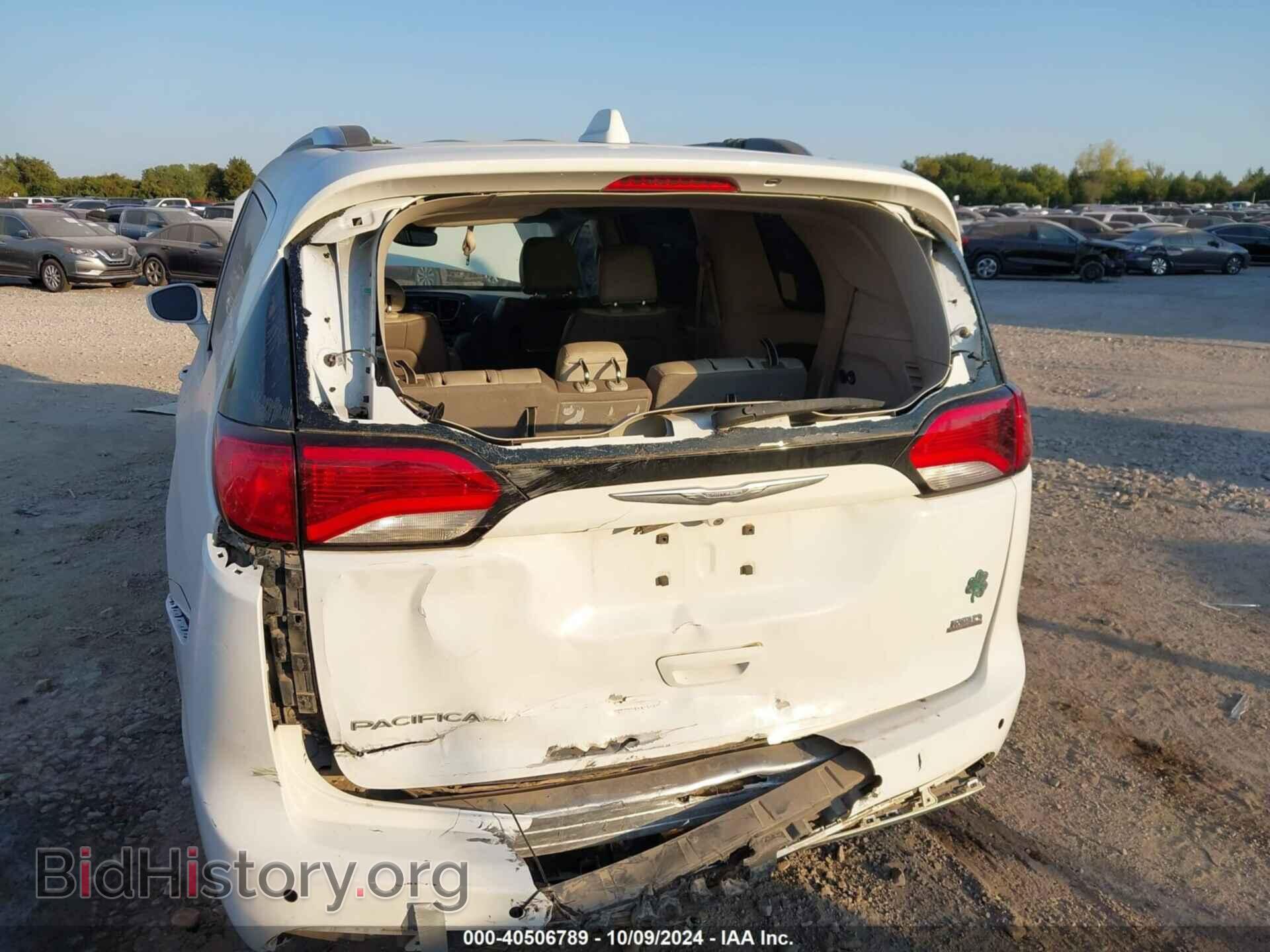 2017 CHRYSLER PACIFICA - VIN: 2C4RC1EG9HR752923 - Фото 6