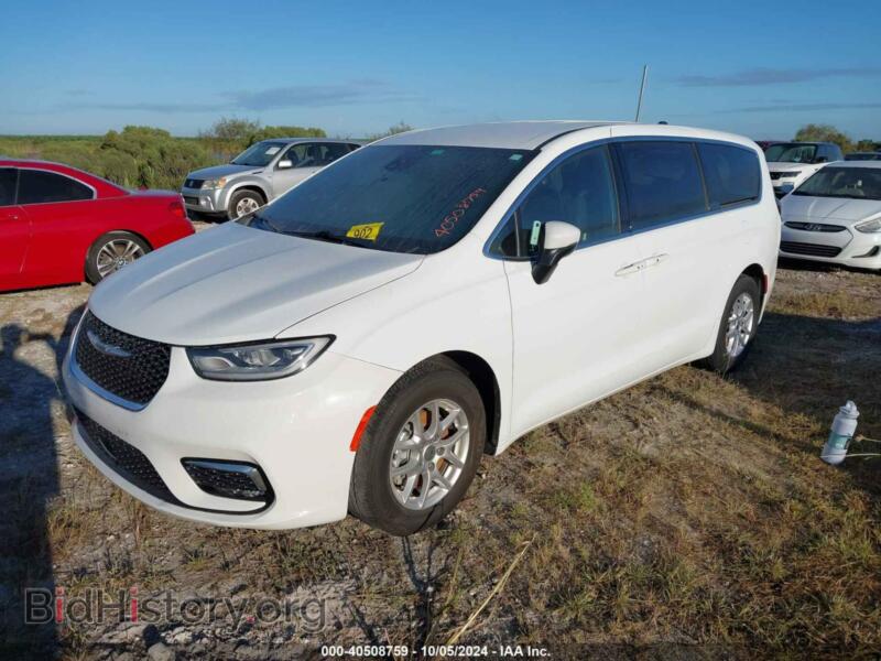 2023 Chrysler PACIFICA (VIN 2C4RC1FG2PR621927) — фото 2 из 14