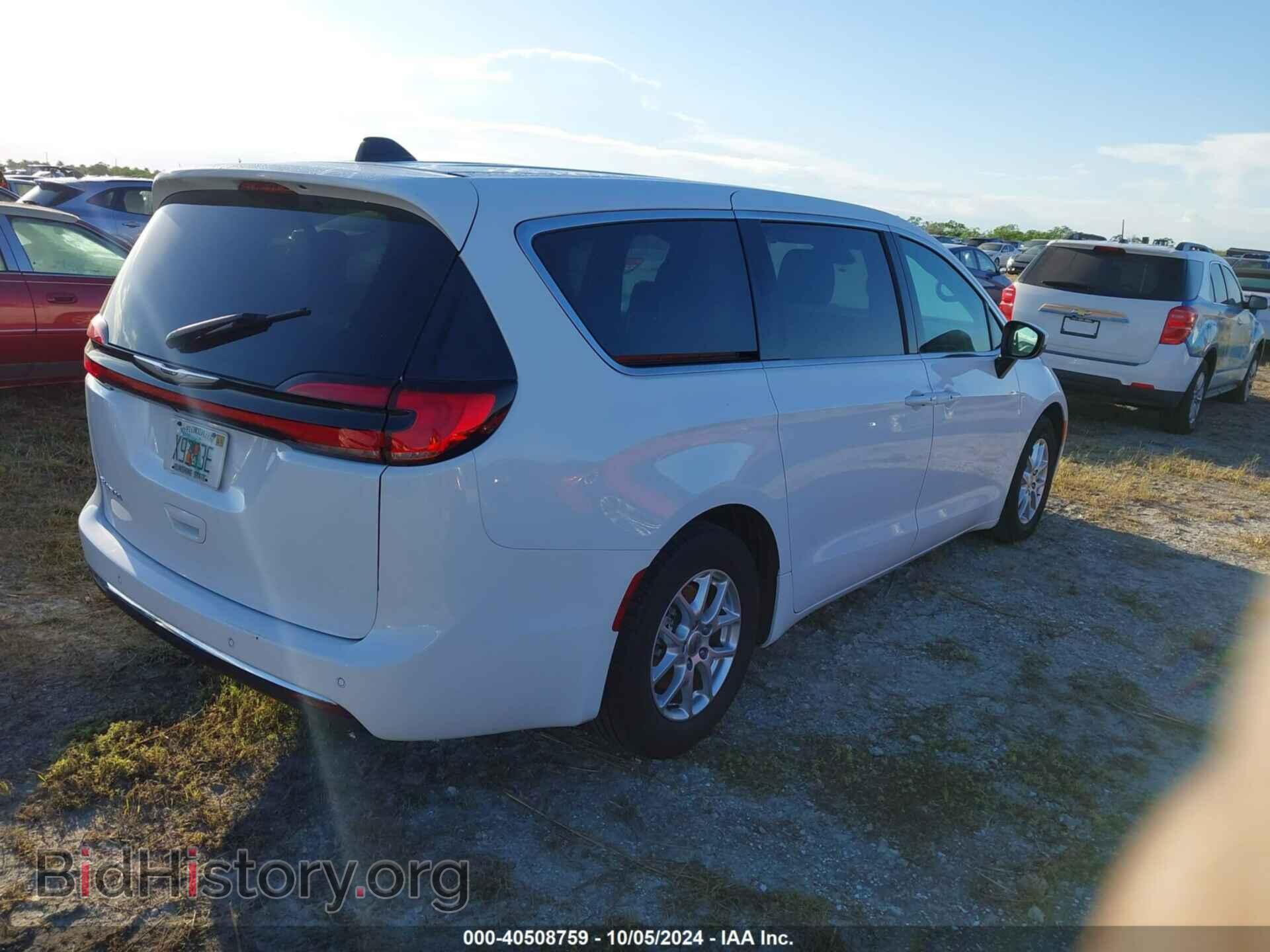2023 CHRYSLER PACIFICA - VIN: 2C4RC1FG2PR621927 - Фото 4