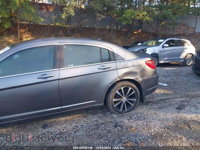 2013 Chrysler 200 (VIN 1C3CCBBG6DN723648) — фото 6 из 17