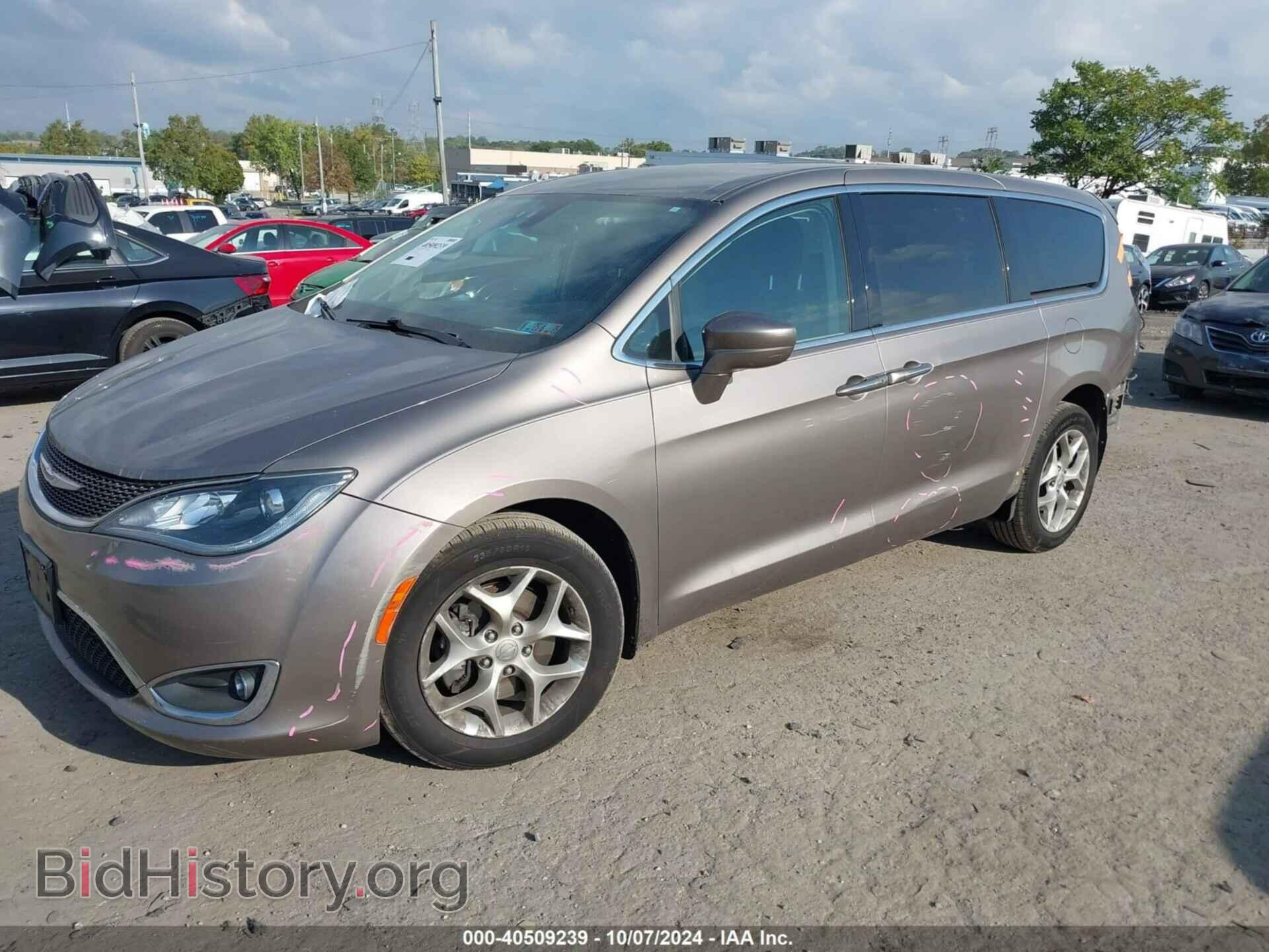 2018 CHRYSLER PACIFICA - VIN: 2C4RC1FG8JR117468 - Фото 2
