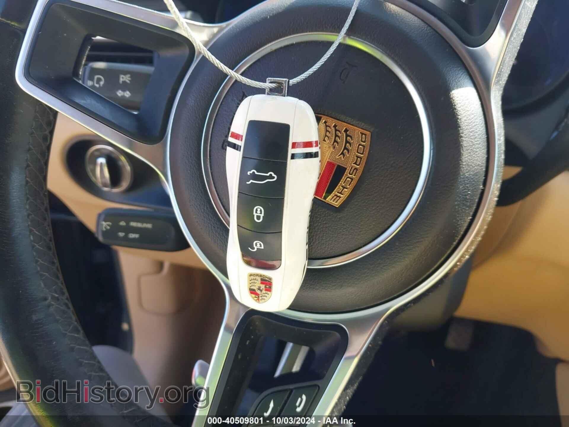 2017 PORSCHE MACAN - VIN: WP1AA2A59HLB07631 - Photo 11