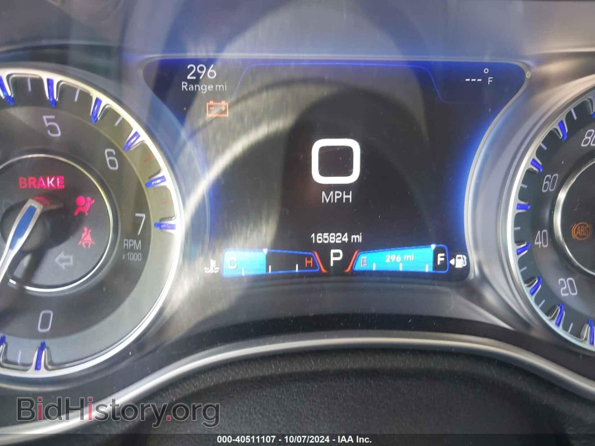 2016 CHRYSLER 300 - VIN: 2C3CCAAGXGH211982 - Фото 7