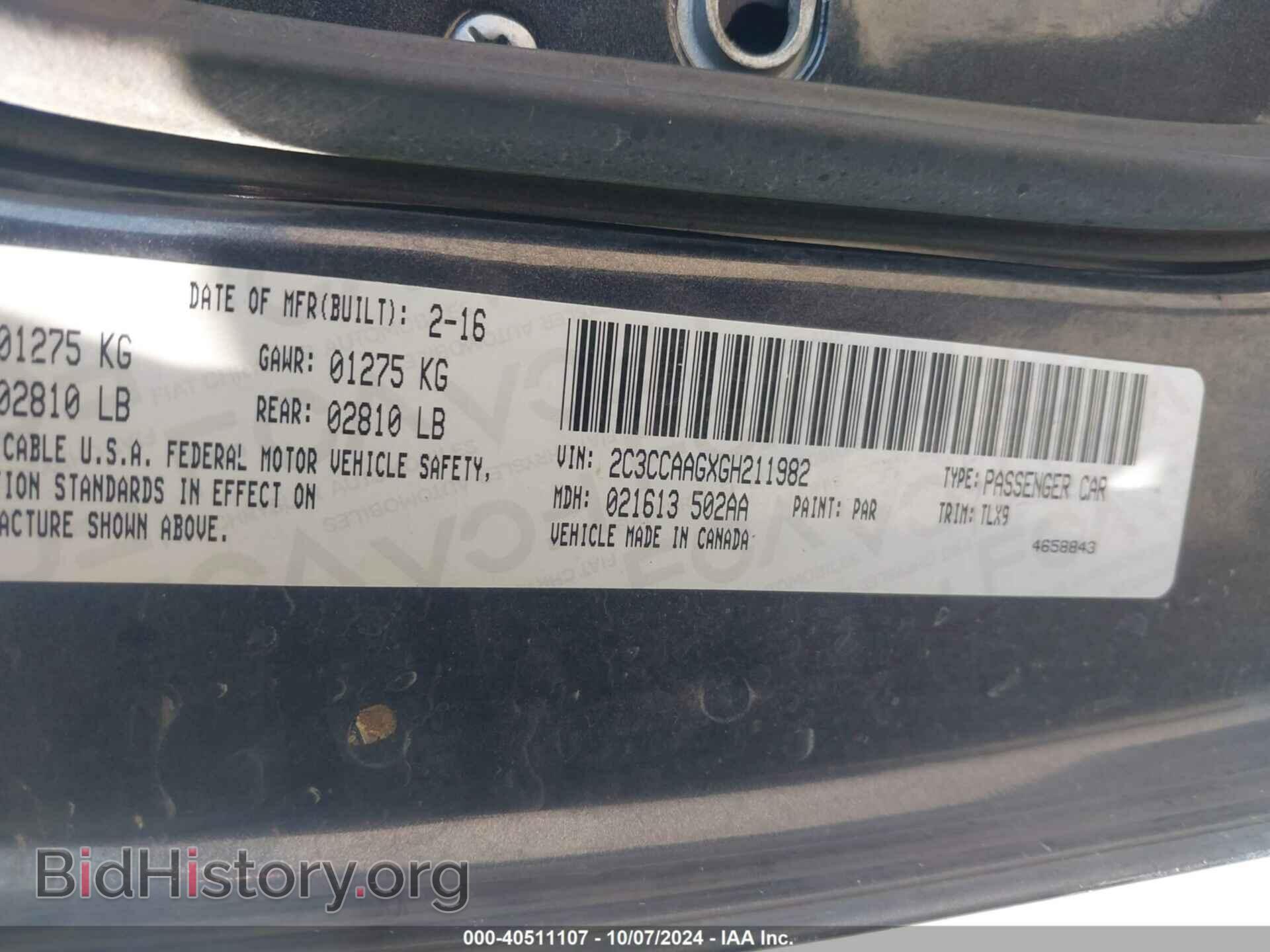 2016 CHRYSLER 300 - VIN: 2C3CCAAGXGH211982 - Фото 9