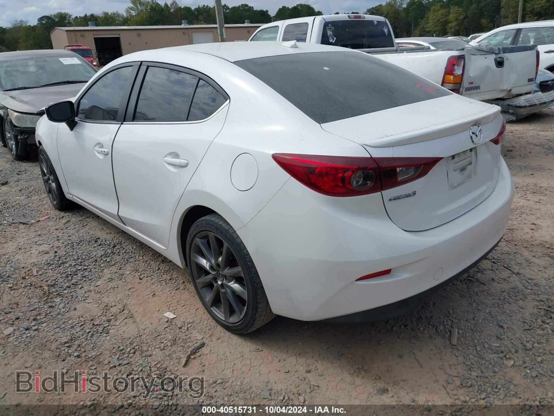 2018 MAZDA MAZDA3 - VIN: 3MZBN1V34JM247648 - Фото 3