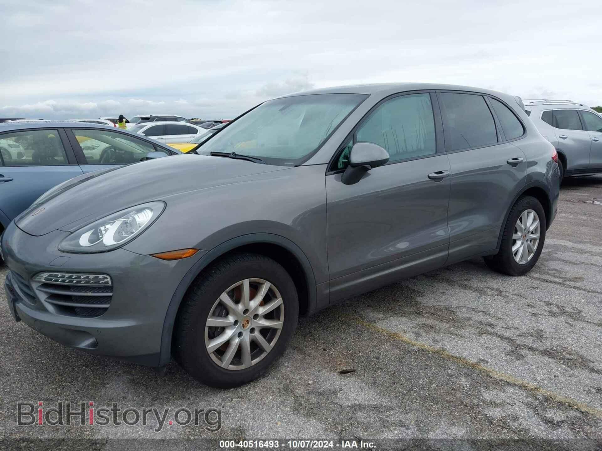 2013 PORSCHE CAYENNE - VIN: WP1AA2A20DLA02427 - Photo 2