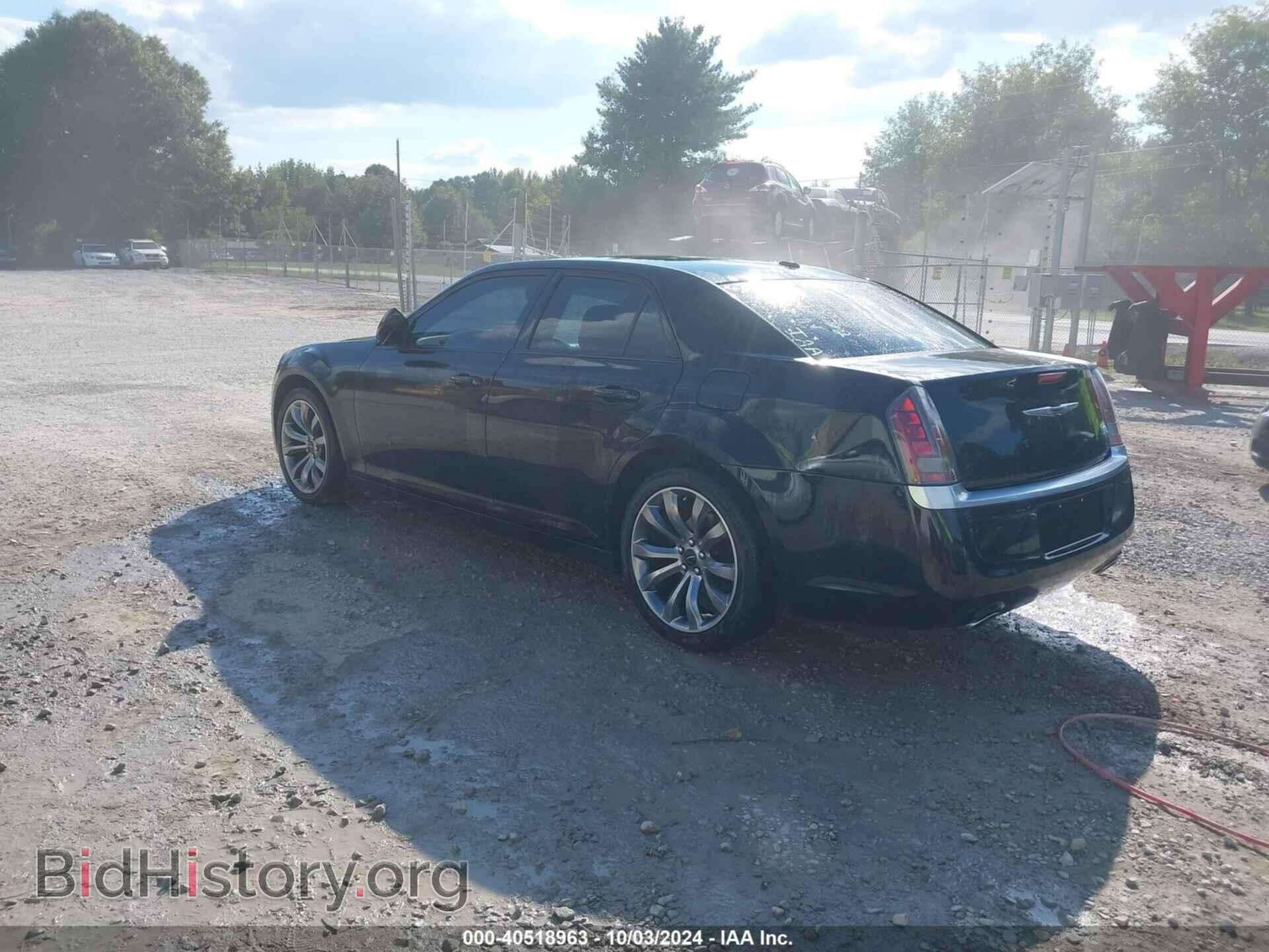 2014 CHRYSLER 300 - VIN: 2C3CCABG2EH352072 - Фото 3