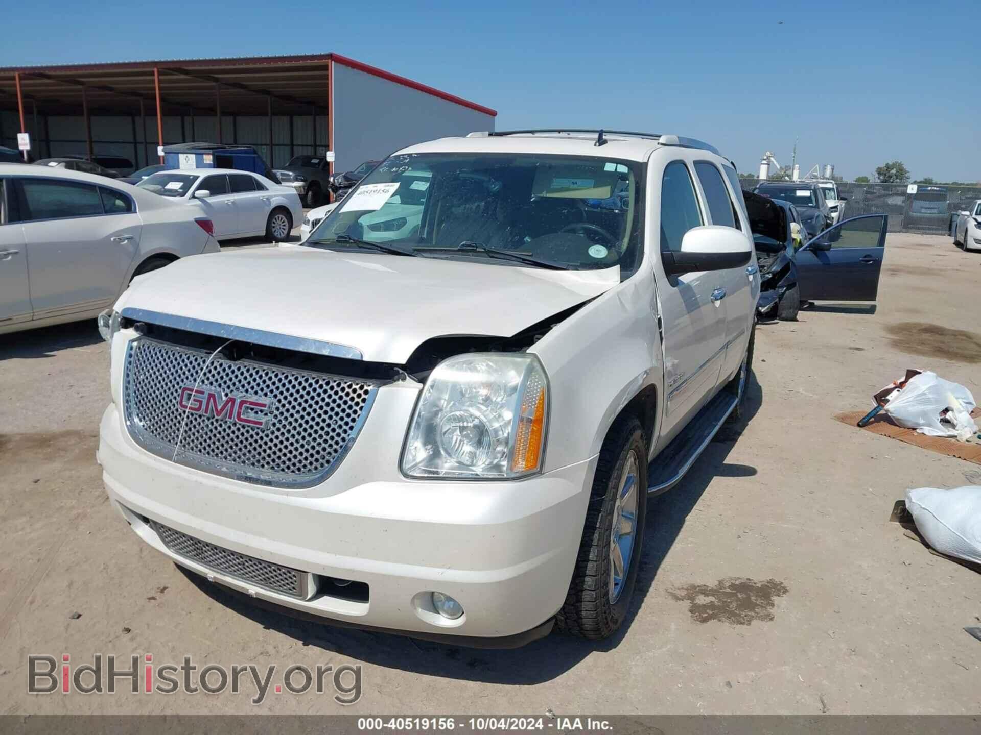 2011 GMC YUKON - VIN: 1GKS2EEF8BR141978 - Фото 2