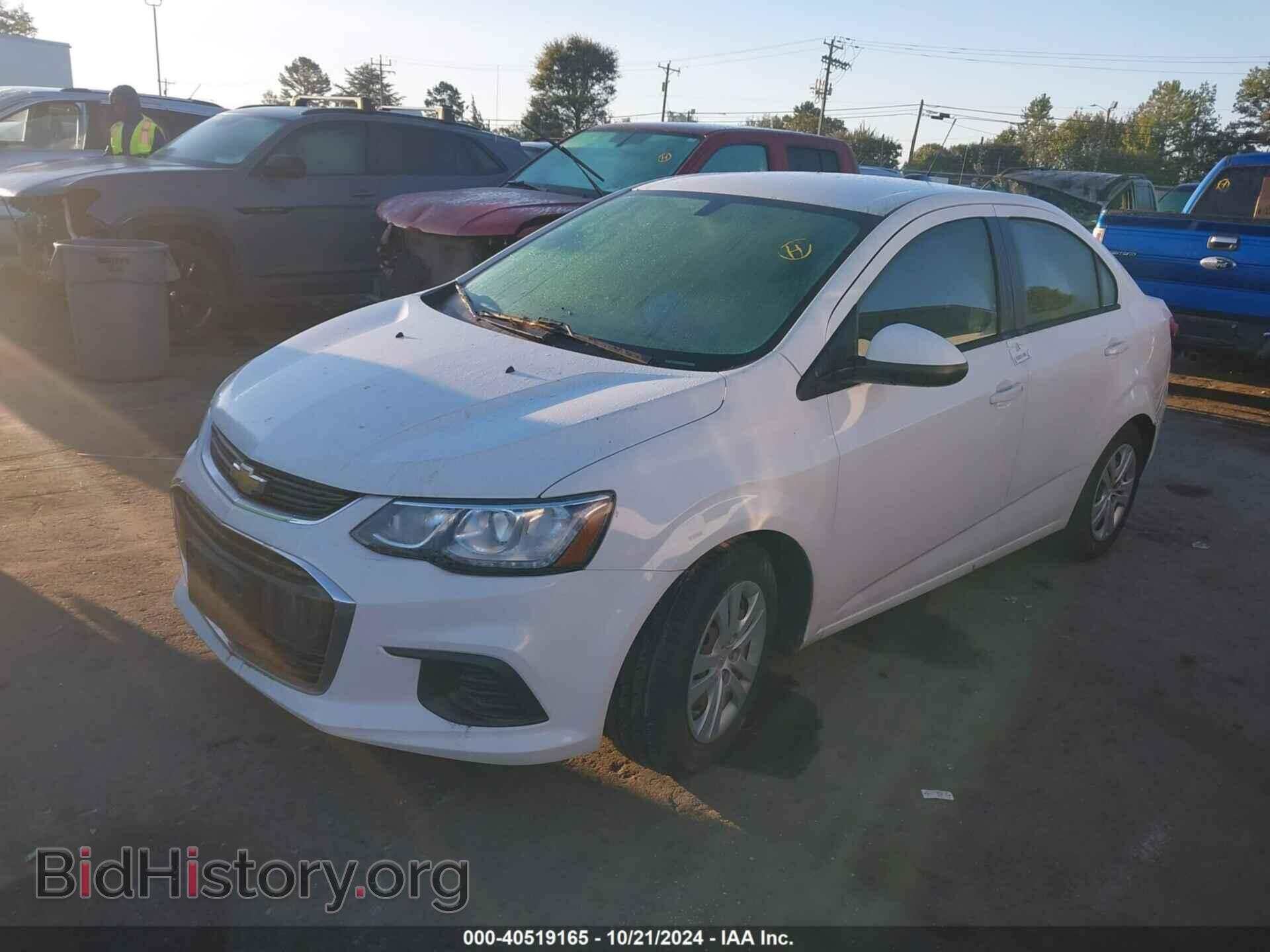 2017 CHEVROLET SONIC - VIN: 1G1JB5SH7H4131258 - Фото 2