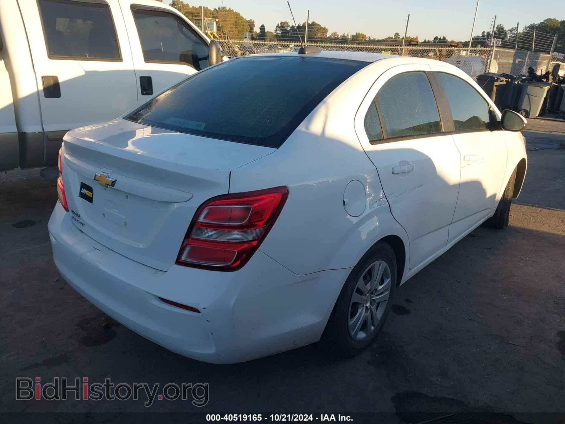 2017 CHEVROLET SONIC - VIN: 1G1JB5SH7H4131258 - Фото 4