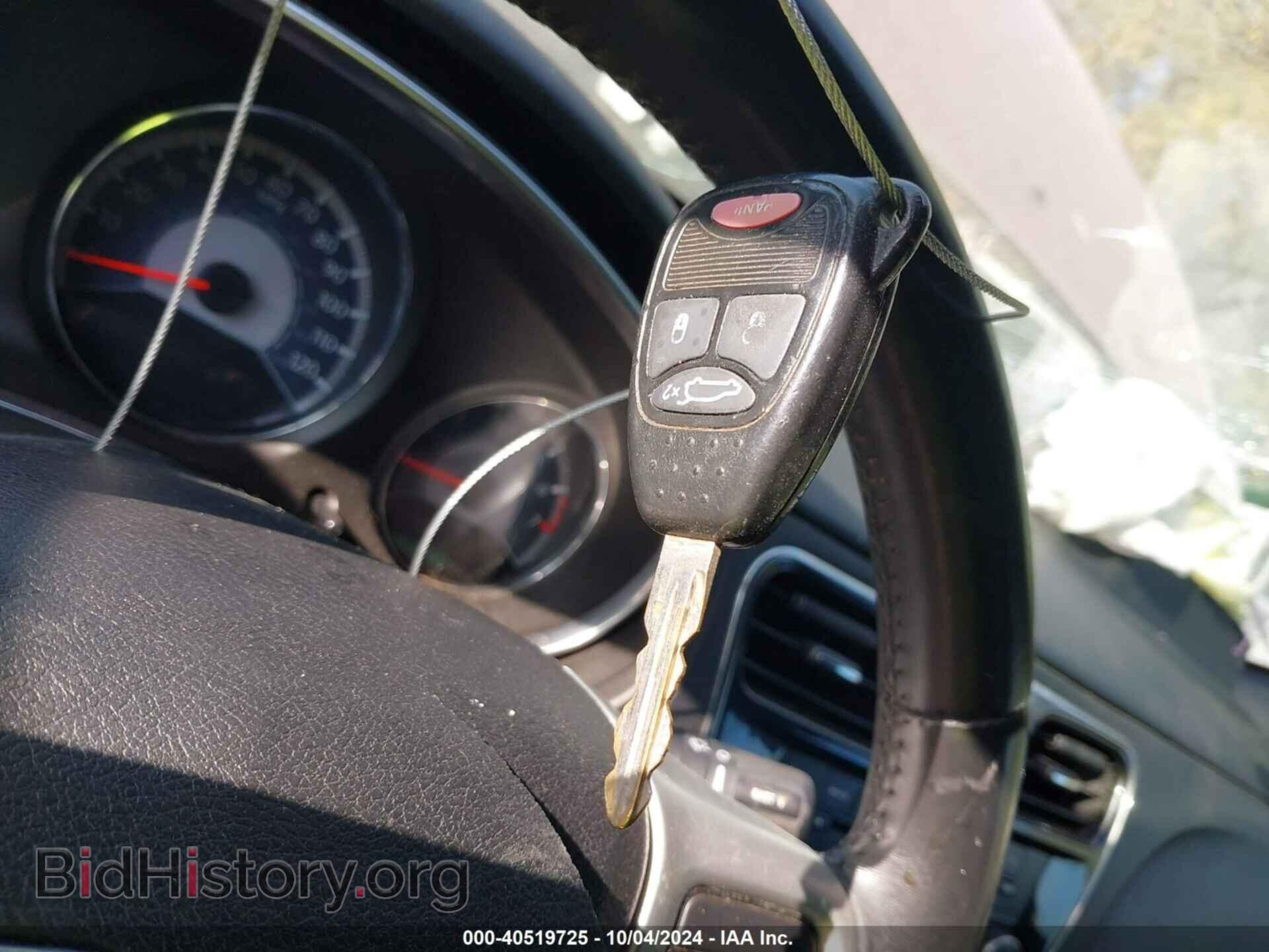 2013 CHRYSLER 200 - VIN: 1C3CCBBB0DN578434 - Фото 11