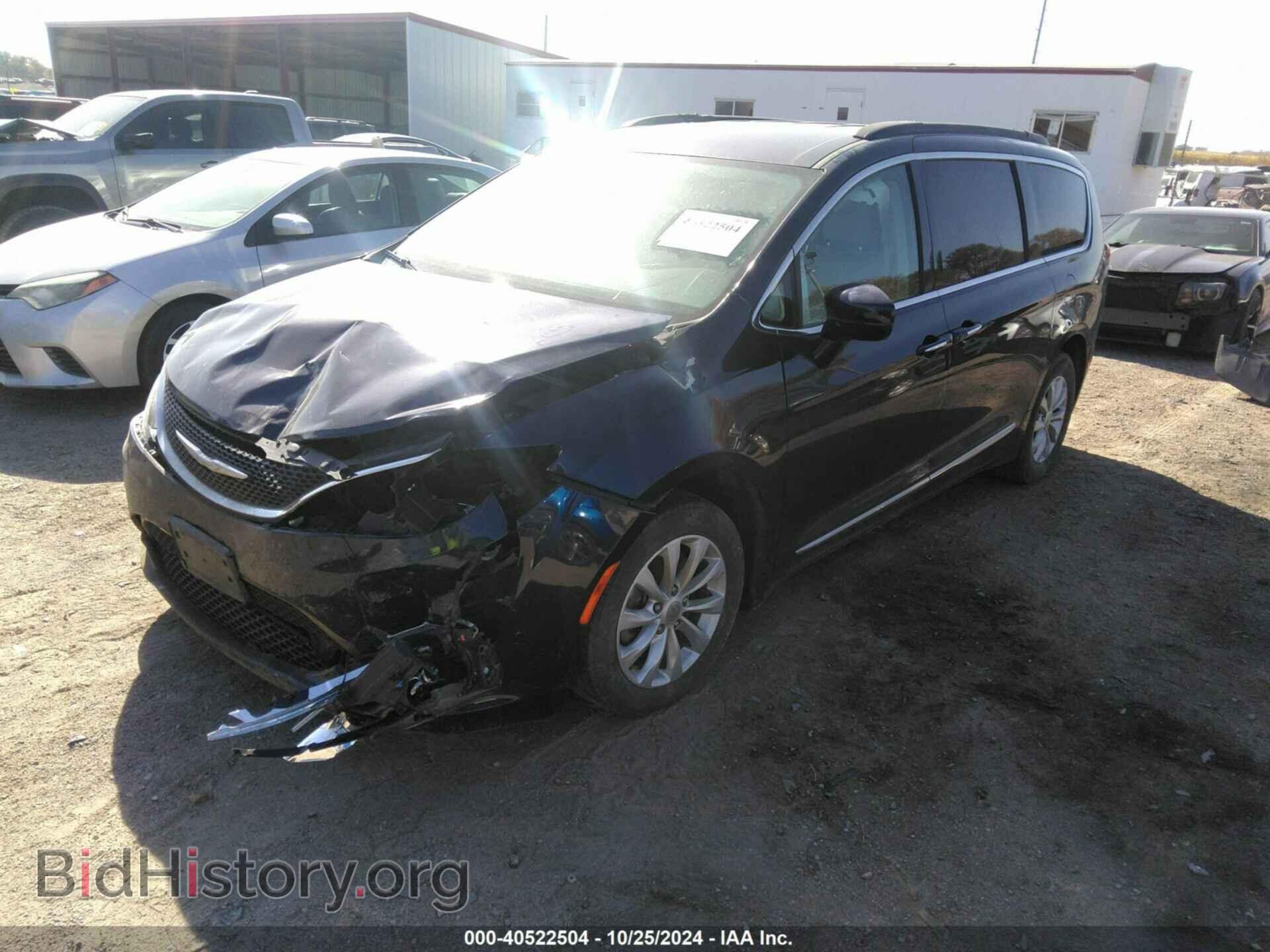 2017 CHRYSLER PACIFICA - VIN: 2C4RC1BG3HR512576 - Photo 2