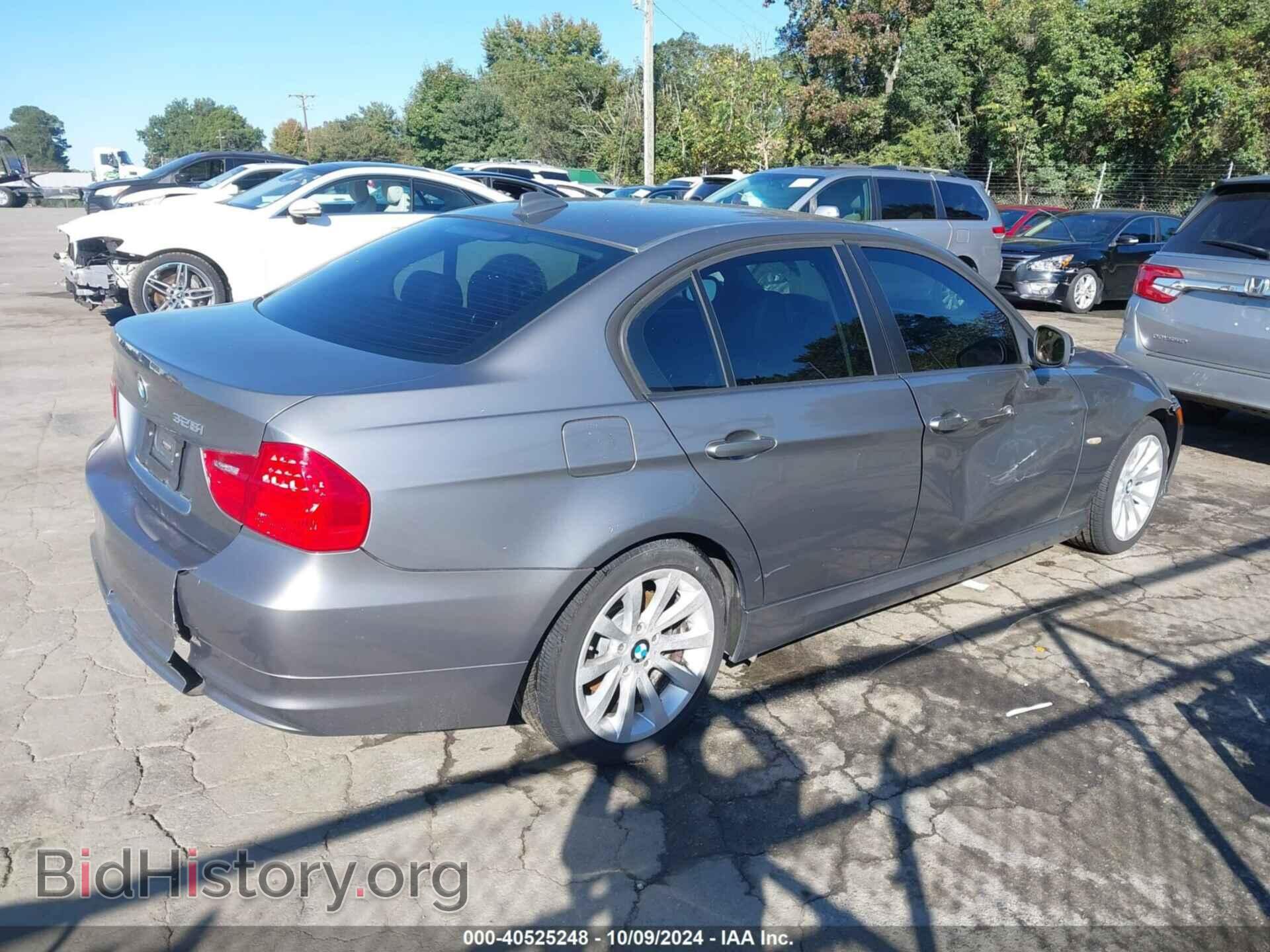2011 BMW 328I - VIN: WBAPH7C58BA802488 - Фото 4