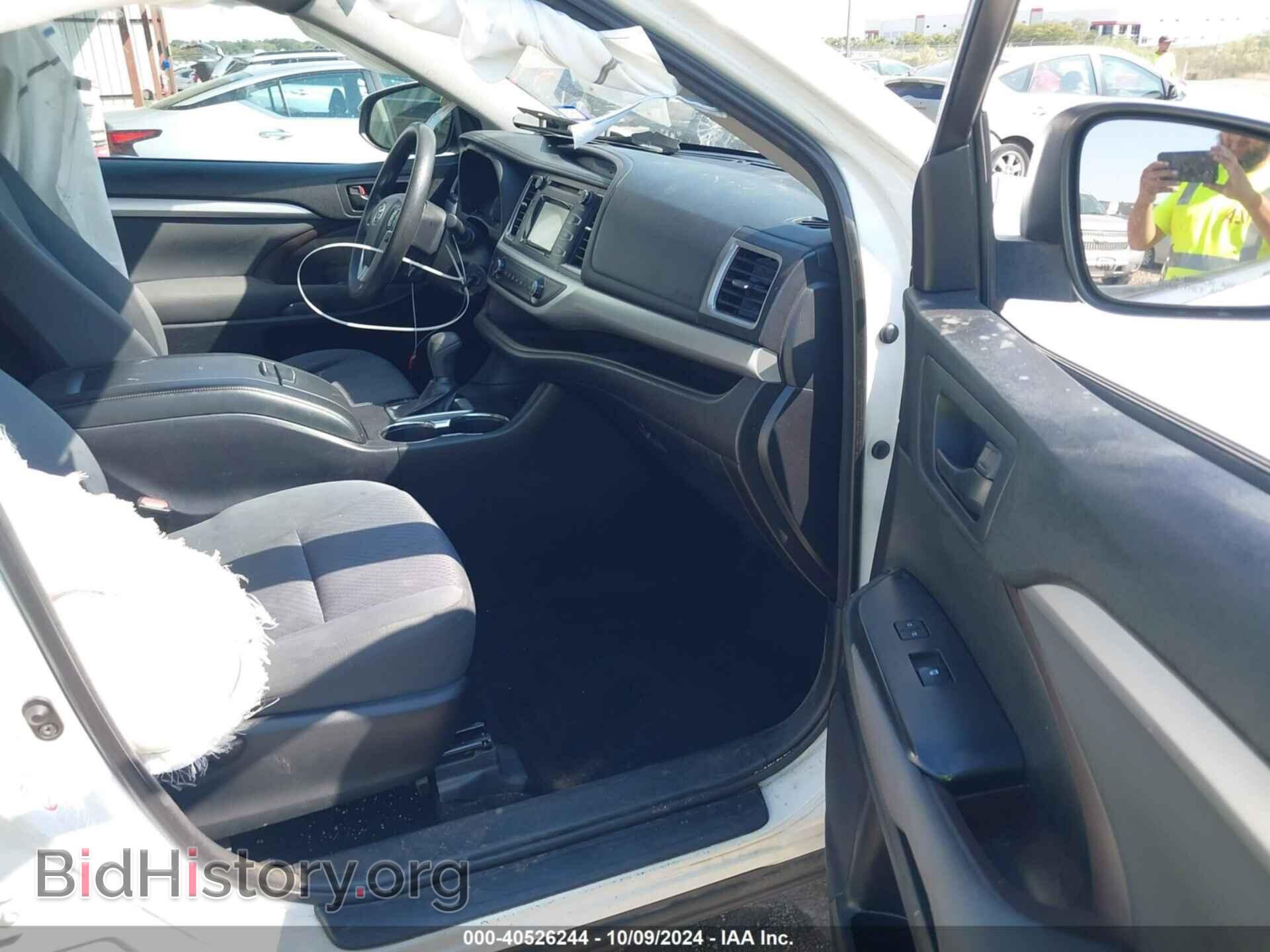 2017 TOYOTA HIGHLANDER - VIN: 5TDZZRFH8HS204486 - Фото 5