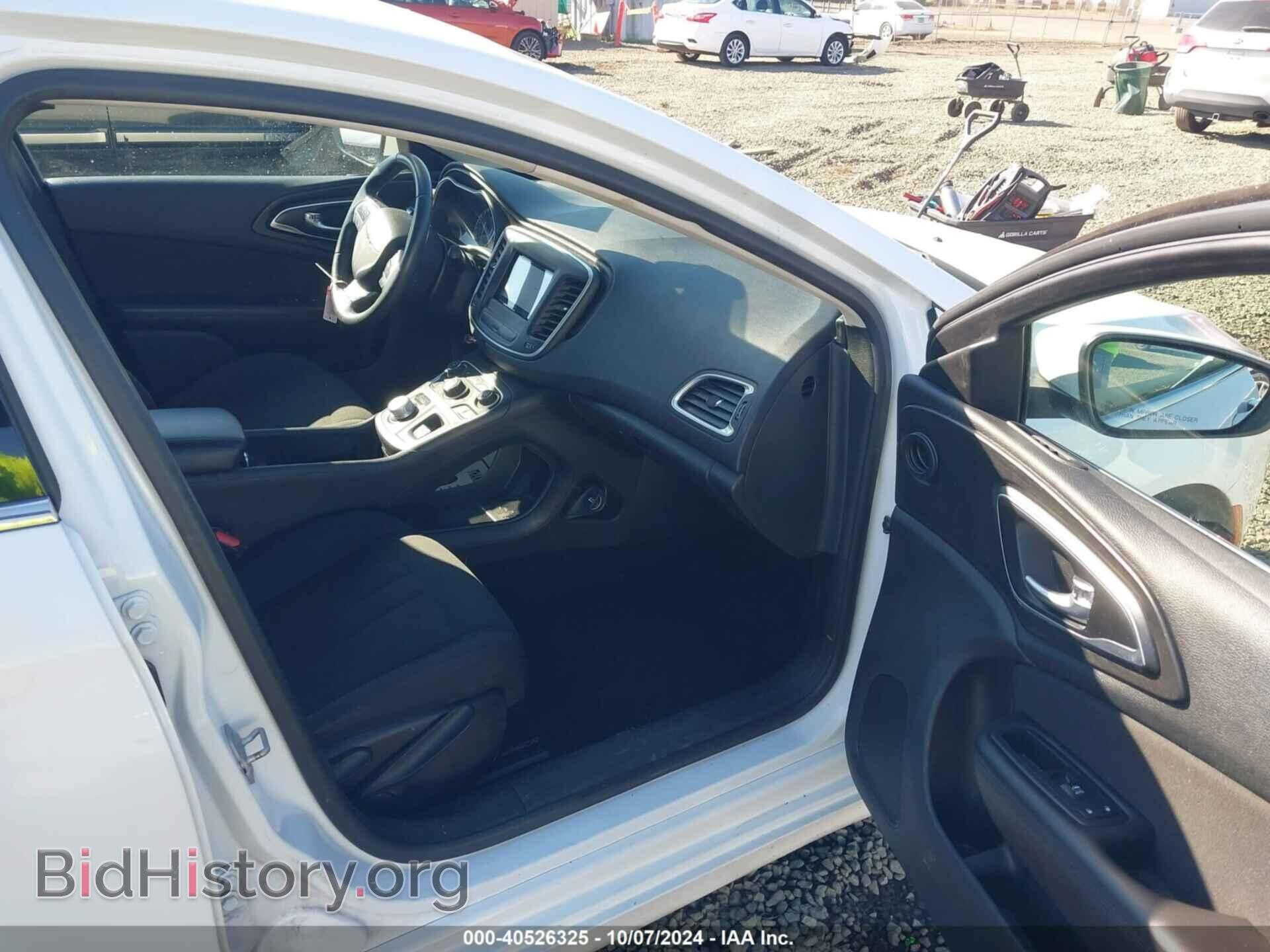 2015 CHRYSLER 200 - VIN: 1C3CCCAB4FN671130 - Фото 5