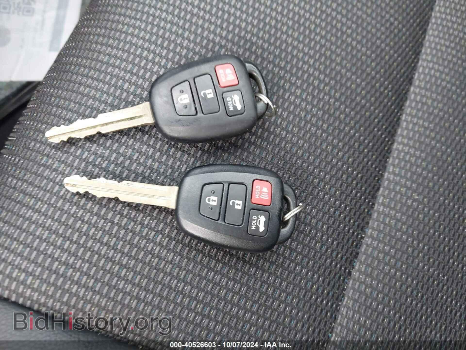 2015 TOYOTA COROLLA - VIN: 2T1BURHE4FC425558 - Фото 11