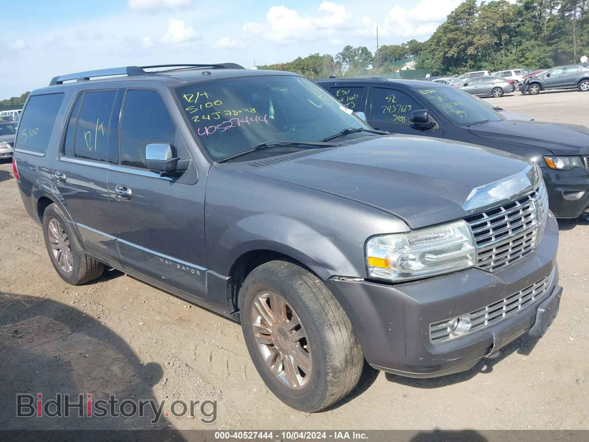 Photo 5LMJJ2H52AEJ01258 - LINCOLN NAVIGATOR 2010