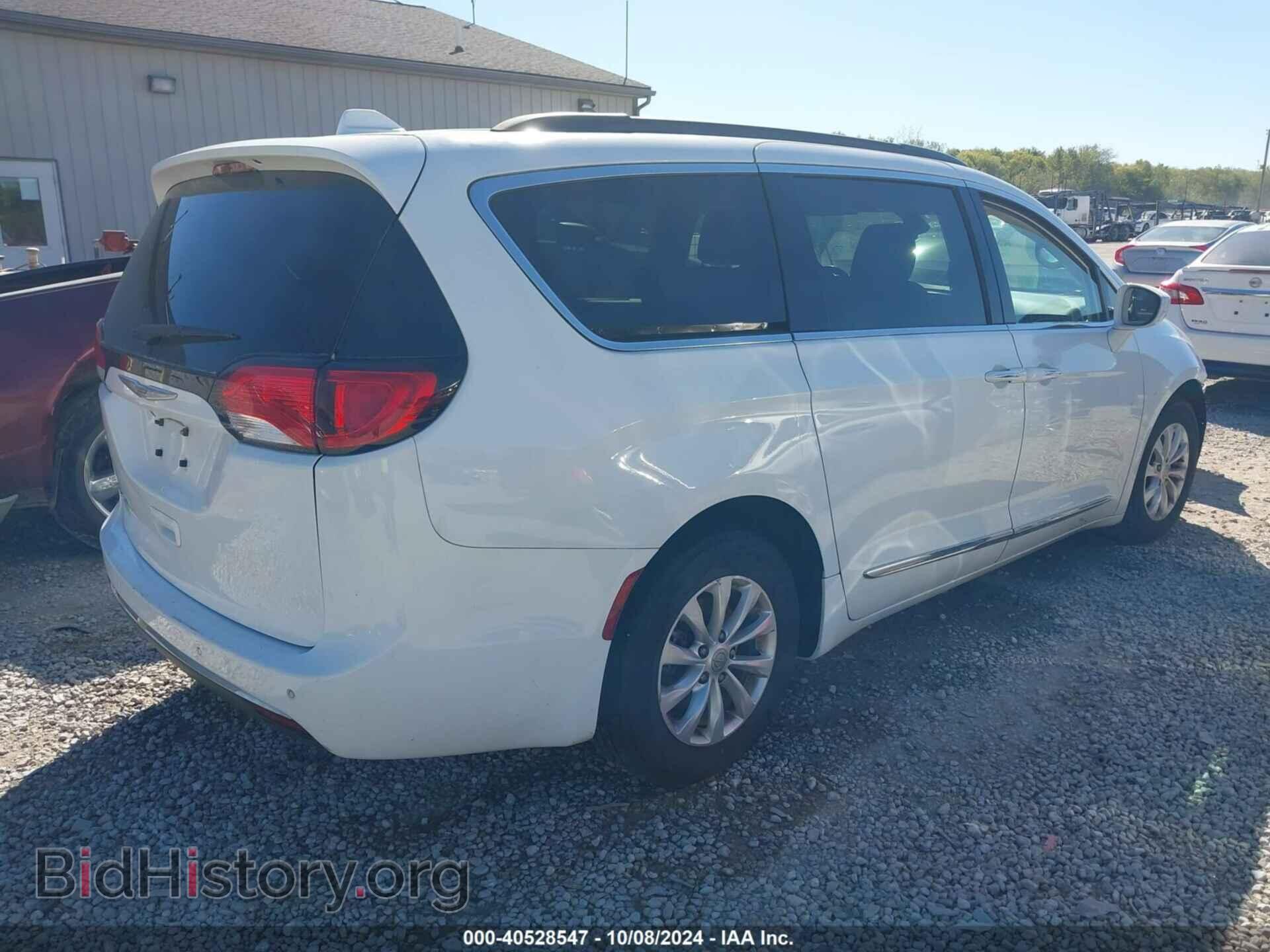 2017 CHRYSLER PACIFICA - VIN: 2C4RC1BG1HR660029 - Фото 4