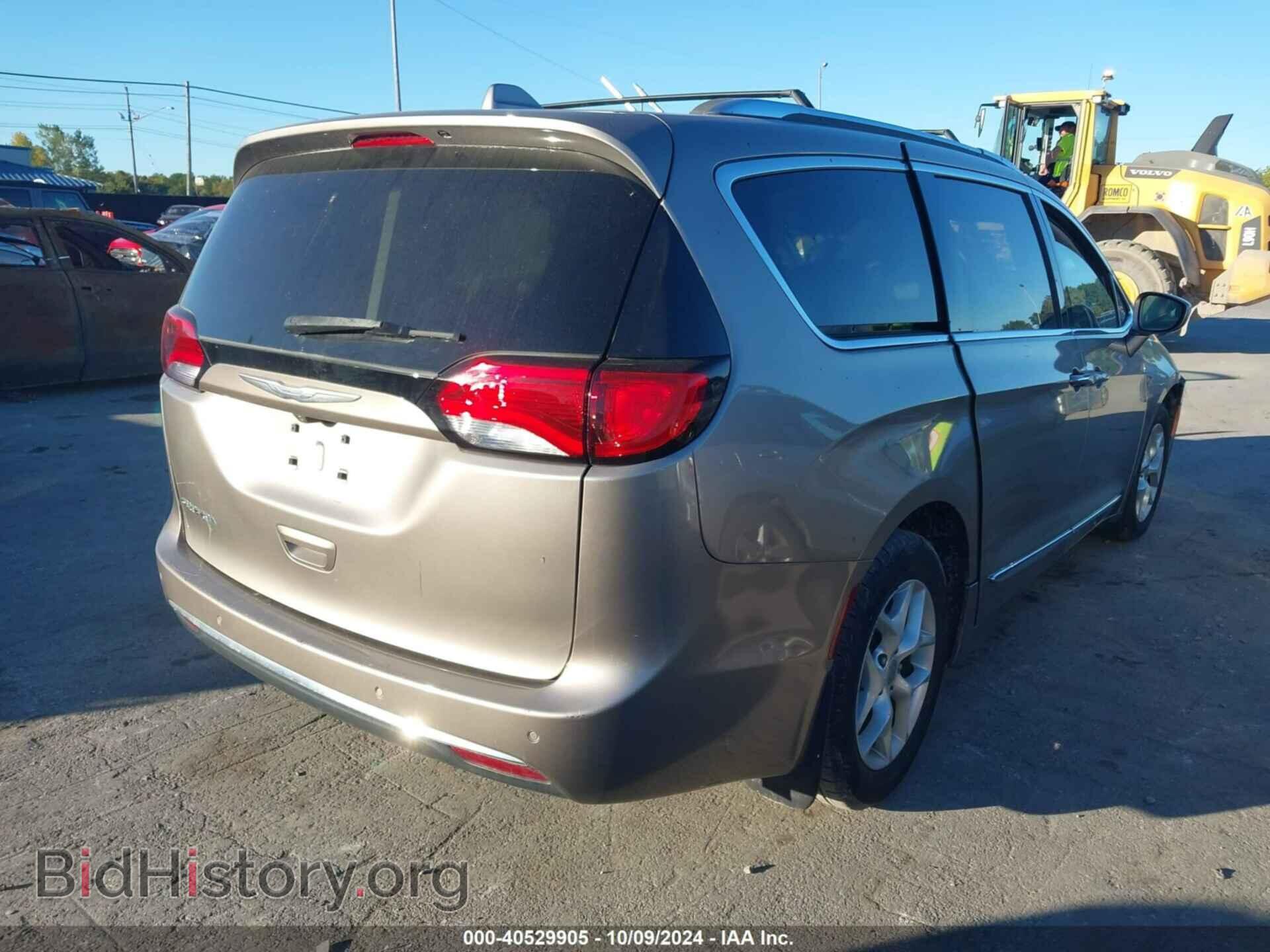2017 CHRYSLER PACIFICA - VIN: 2C4RC1EG3HR656706 - Photo 4