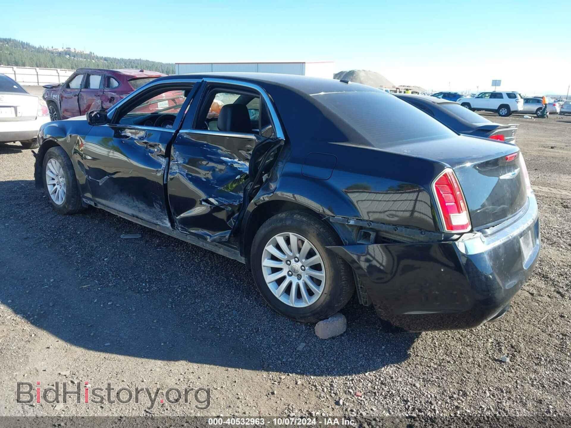 2013 CHRYSLER 300 - VIN: 2C3CCAAG6DH657025 - Фото 3