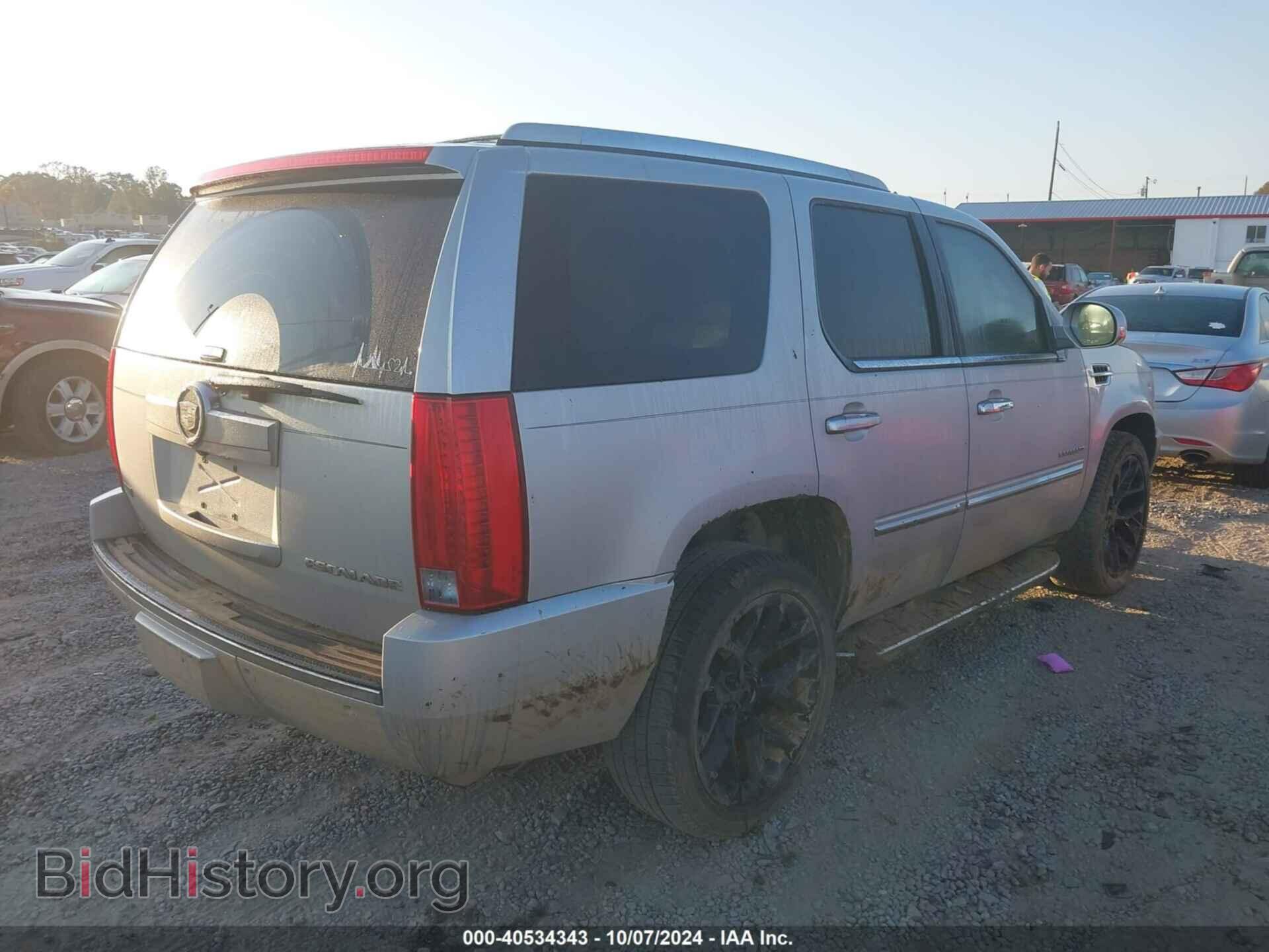 2011 CADILLAC ESCALADE - VIN: 1GYS4BEF0BR148874 - Фото 4