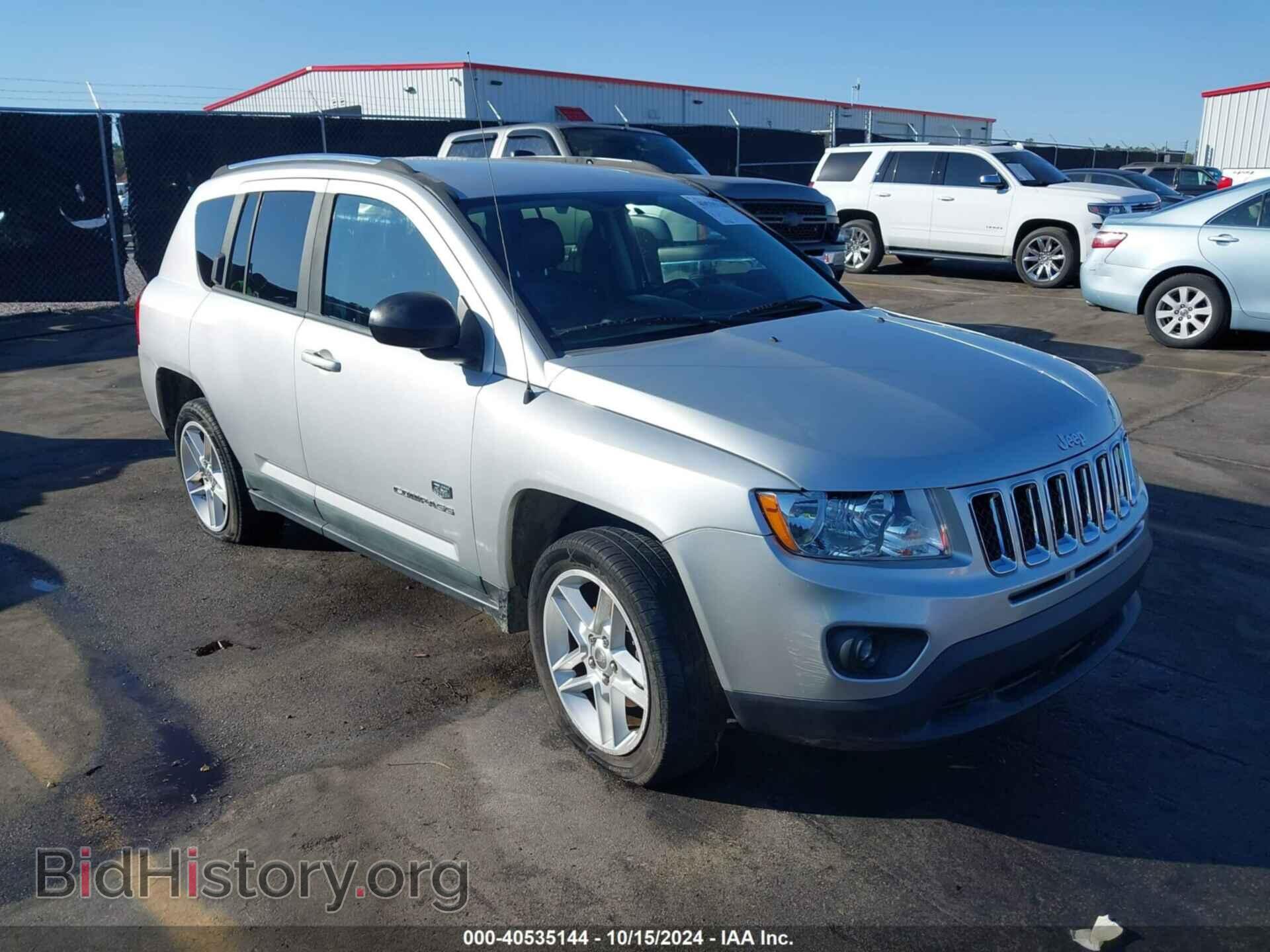 Photo 1J4NT5FB2BD186942 - JEEP COMPASS 2011