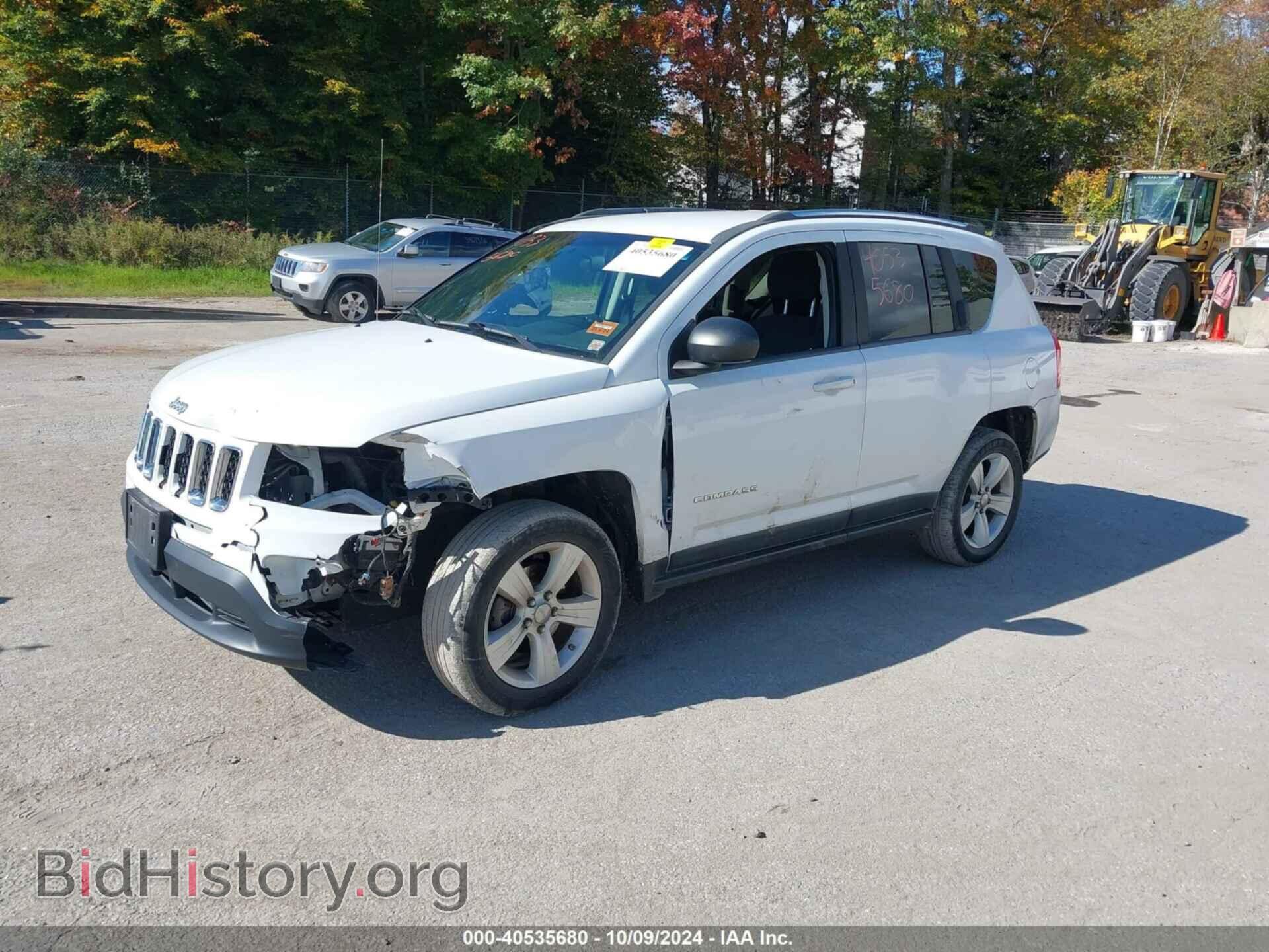 2011 JEEP COMPASS - VIN: 1J4NF1FB9BD279845 - Фото 2