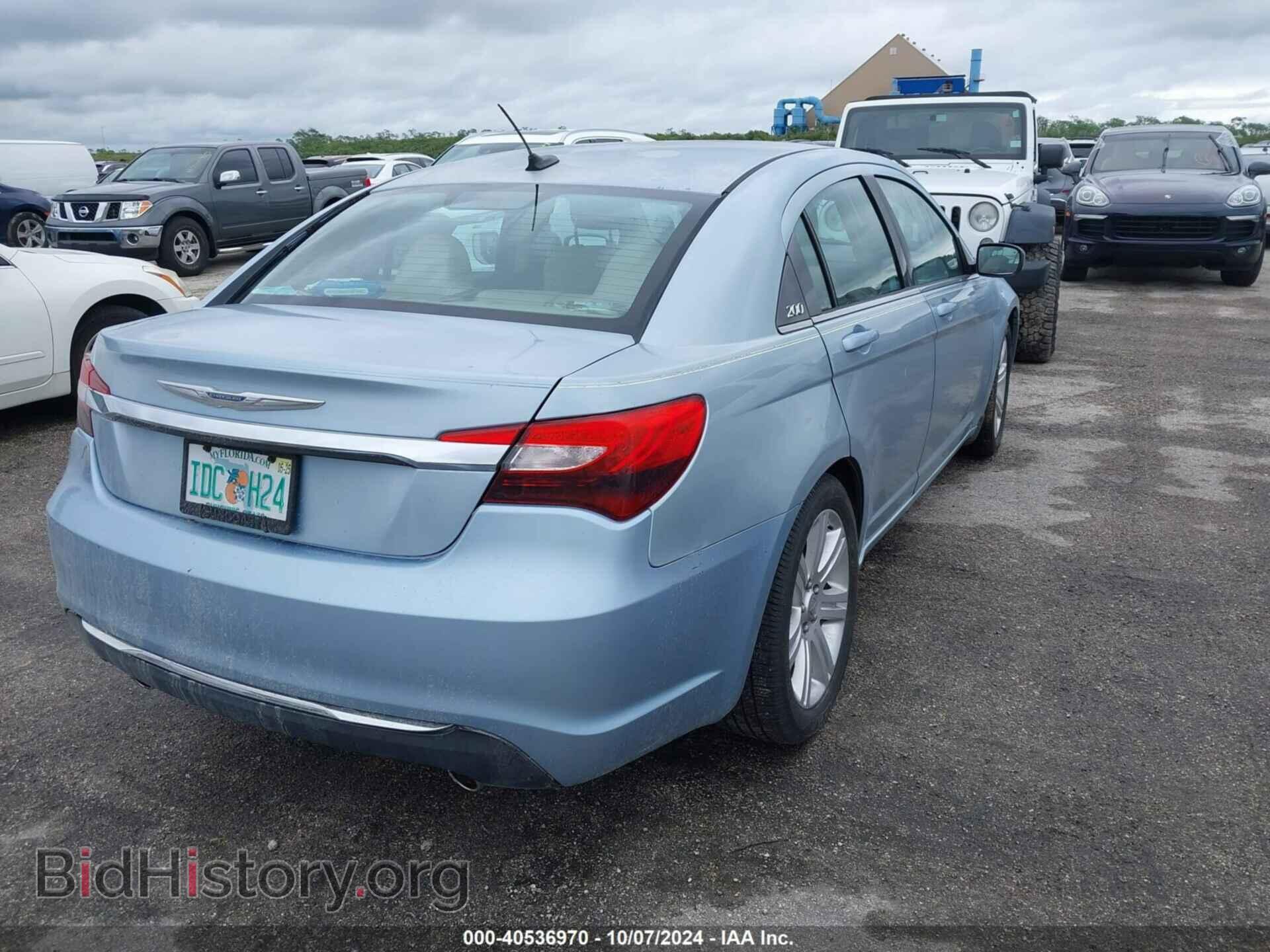 2012 CHRYSLER 200 - VIN: 1C3CCBBG0CN302068 - Фото 4