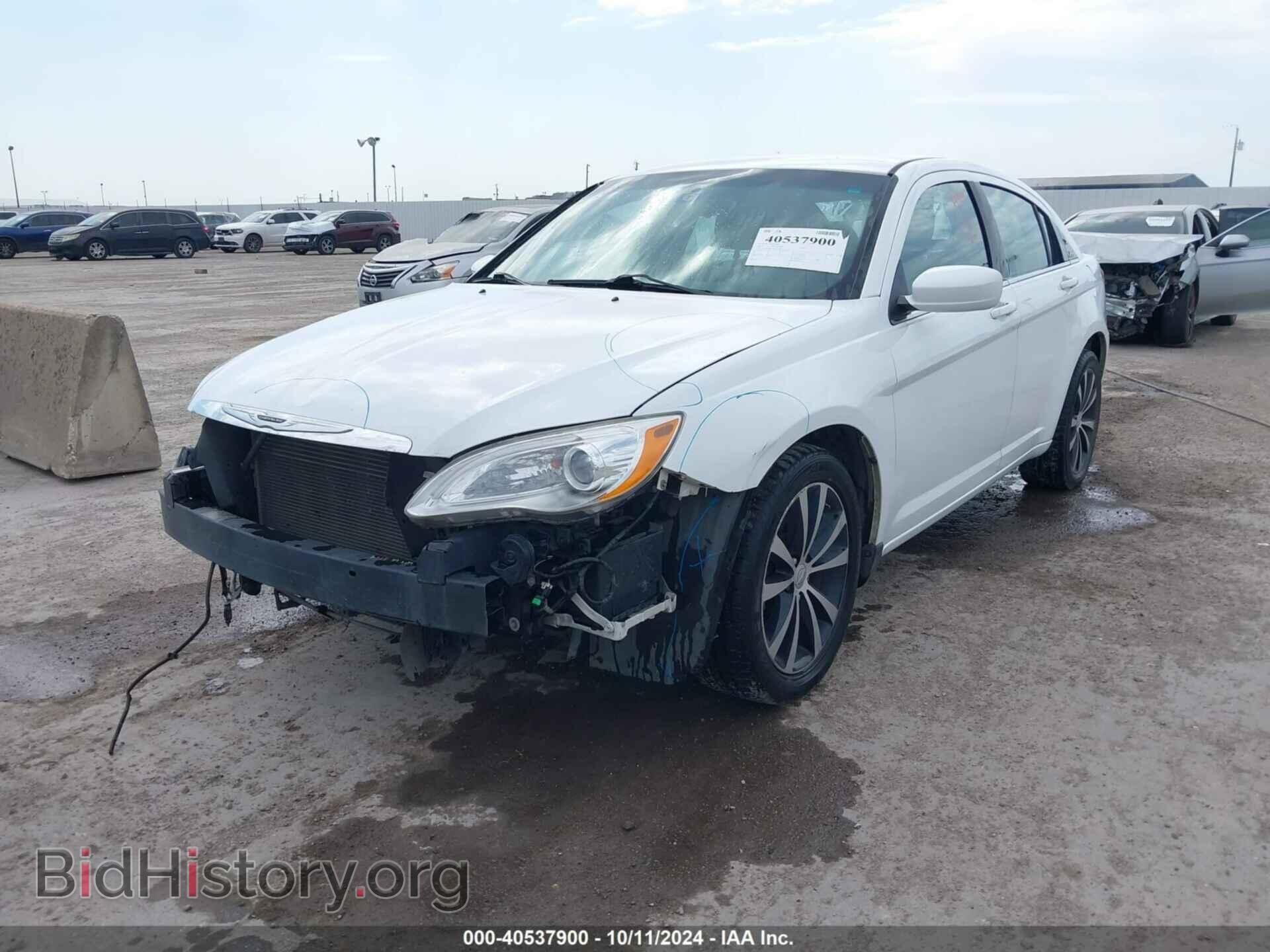 2013 CHRYSLER 200 - VIN: 1C3CCBBB6DN706501 - Фото 2