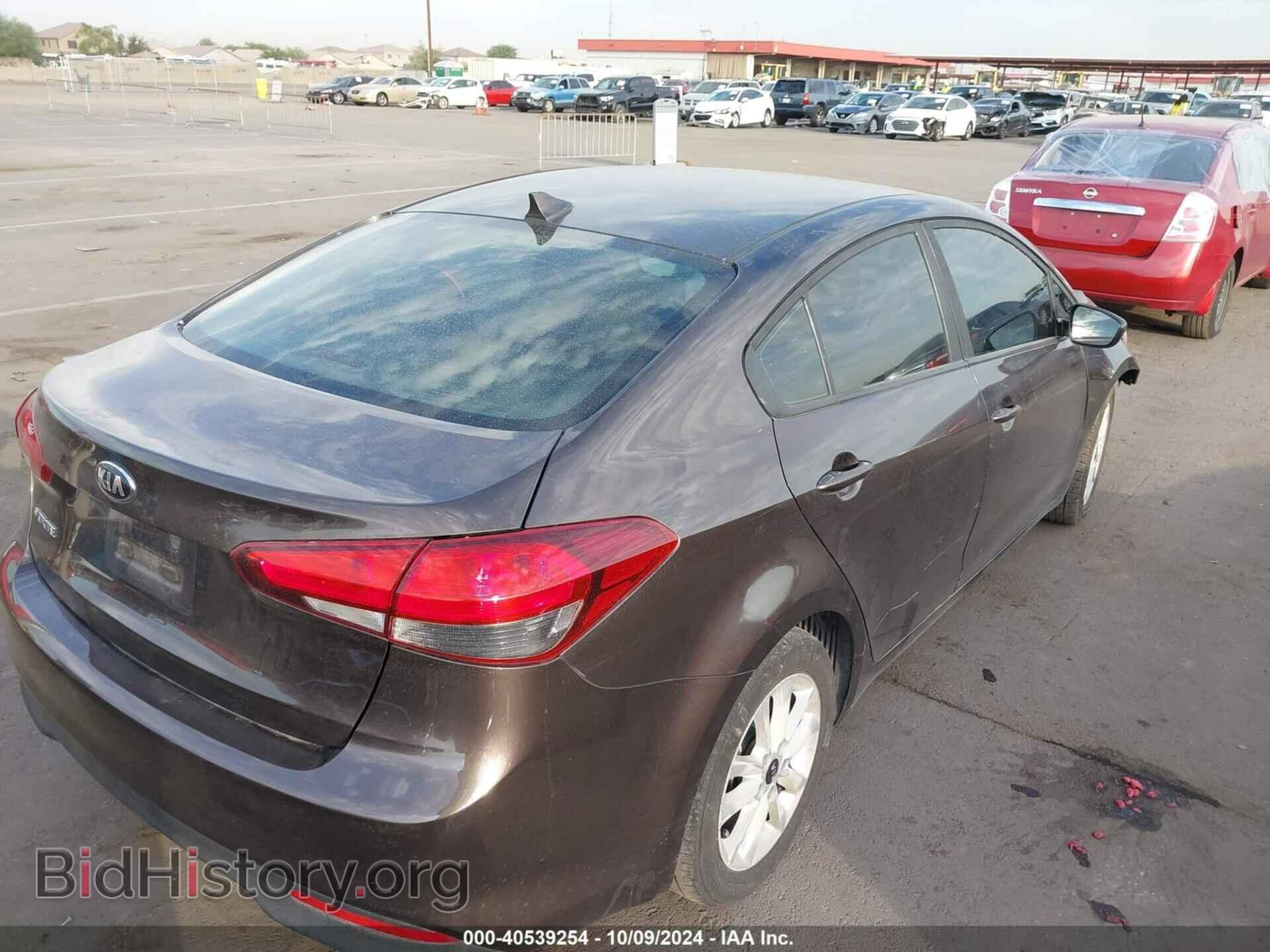 2017 KIA FORTE - VIN: 3KPFL4A77HE117663 - Фото 4