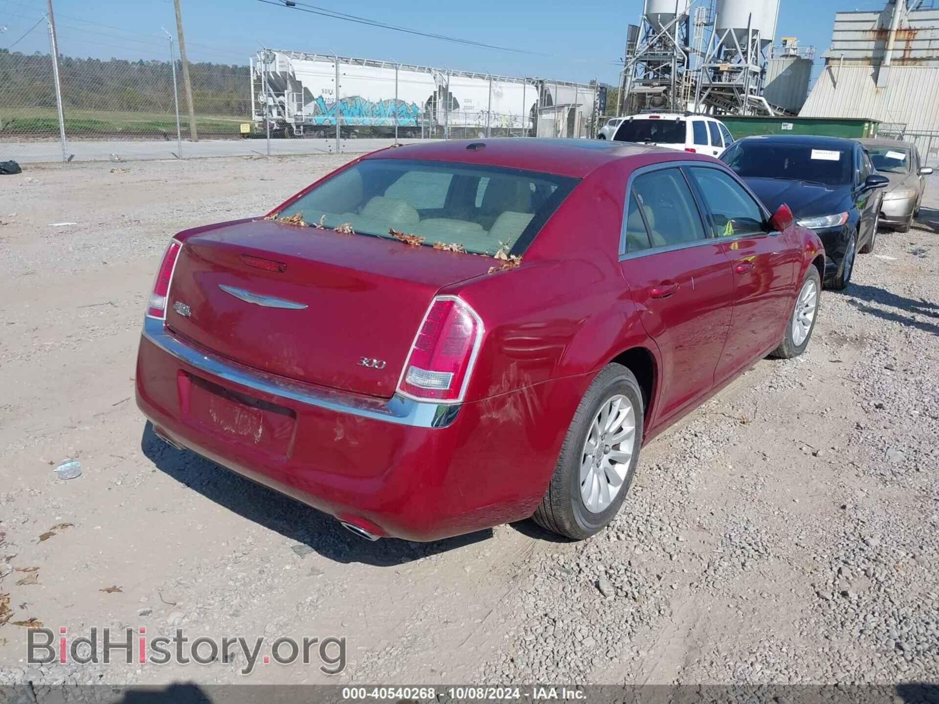 2014 CHRYSLER 300 - VIN: 2C3CCAAG7EH228686 - Фото 4