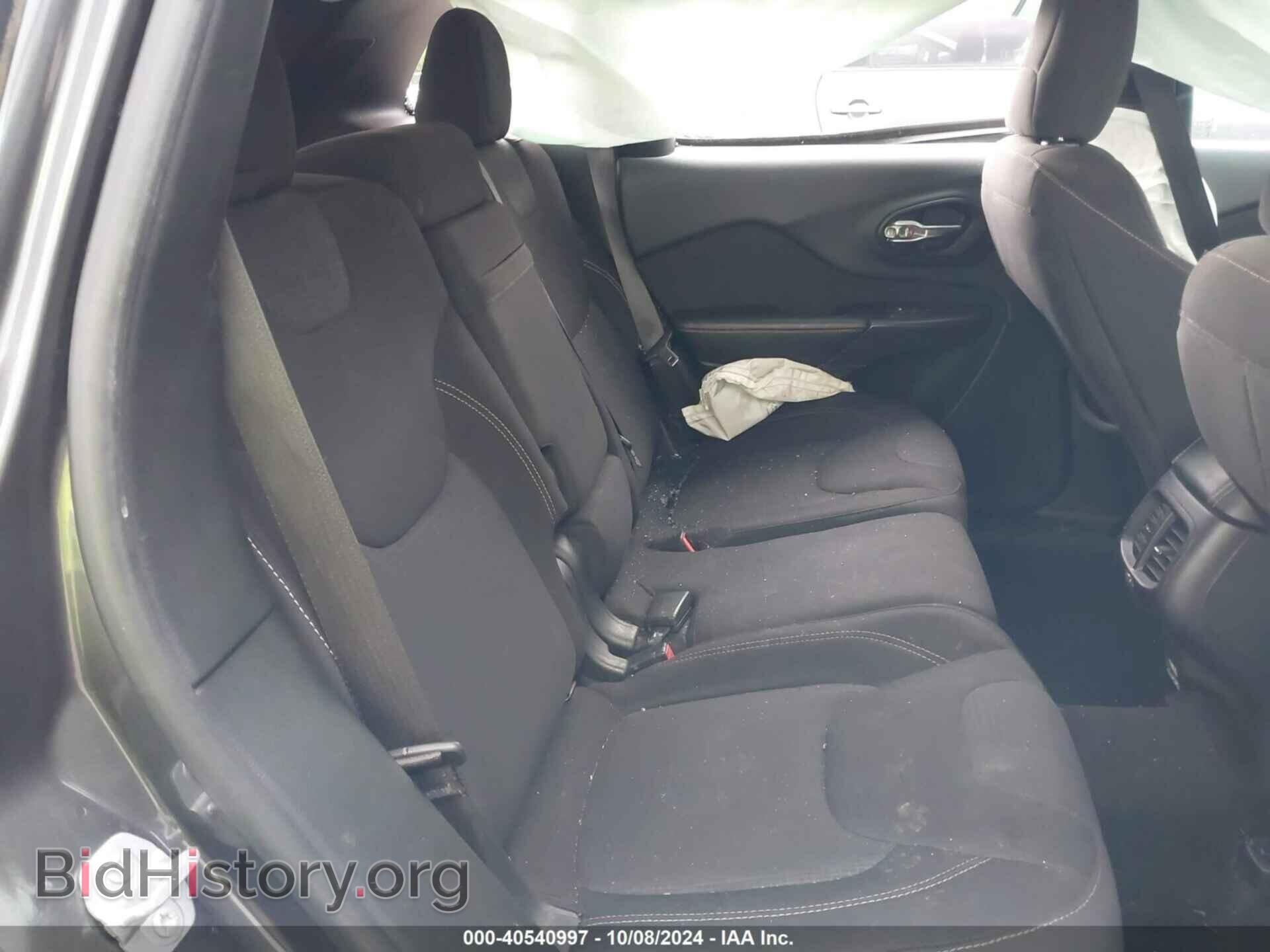 2017 JEEP CHEROKEE - VIN: 1C4PJLCS2HW554191 - Фото 8