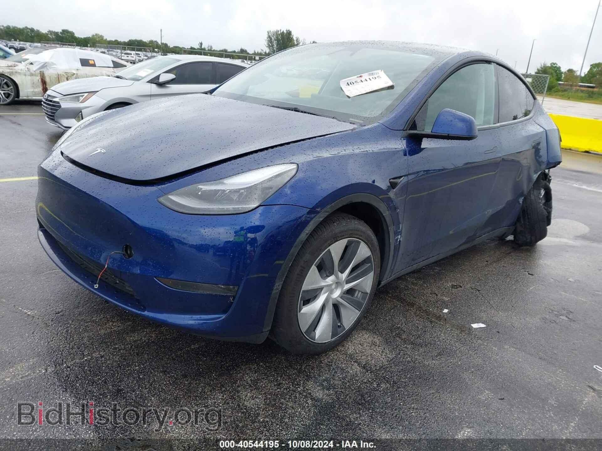 2024 TESLA MODEL Y - VIN: 7SAYGDED3RF005437 - Фото 2