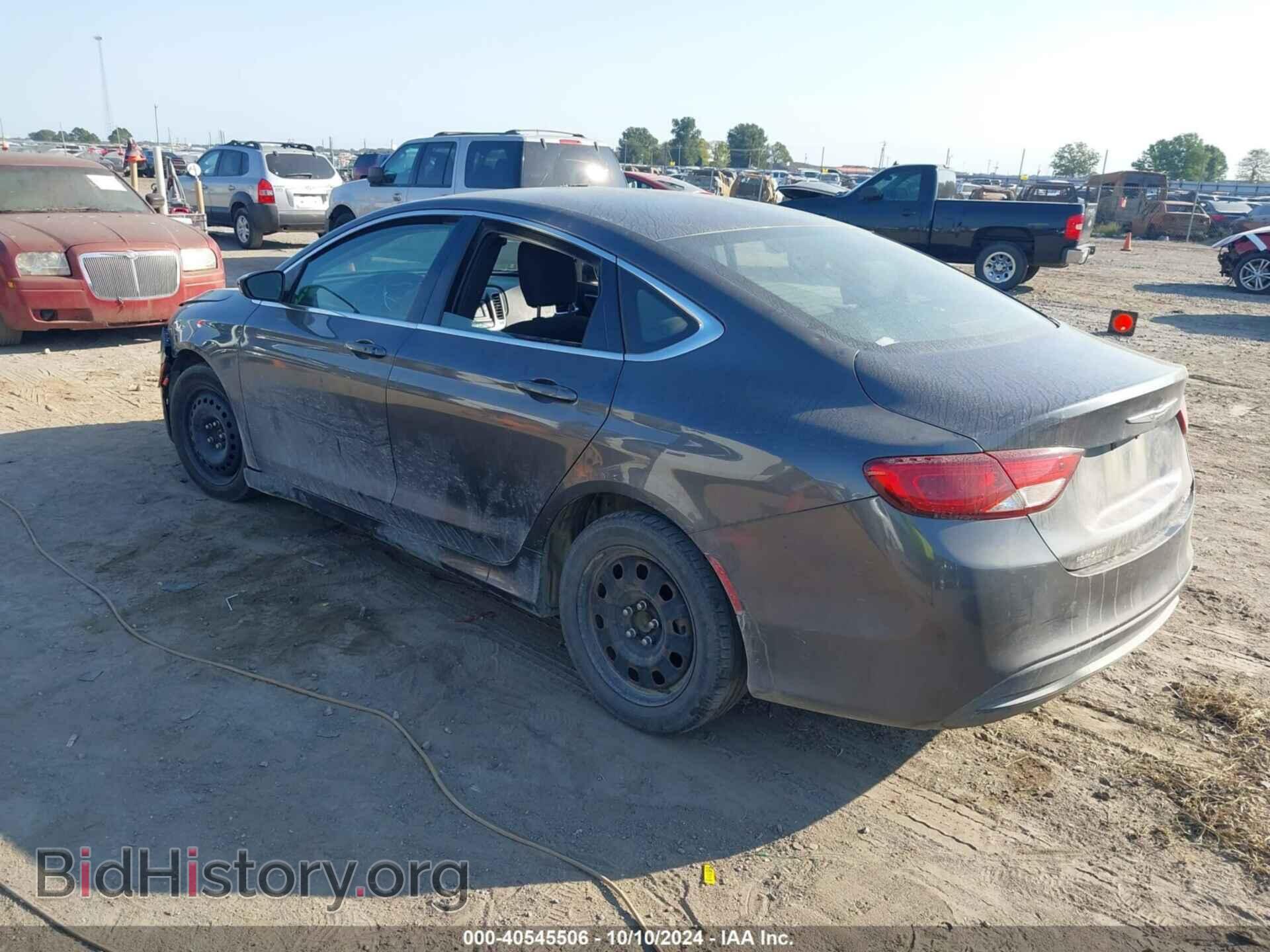 2016 CHRYSLER 200 - VIN: 1C3CCCFB7GN117588 - Фото 3