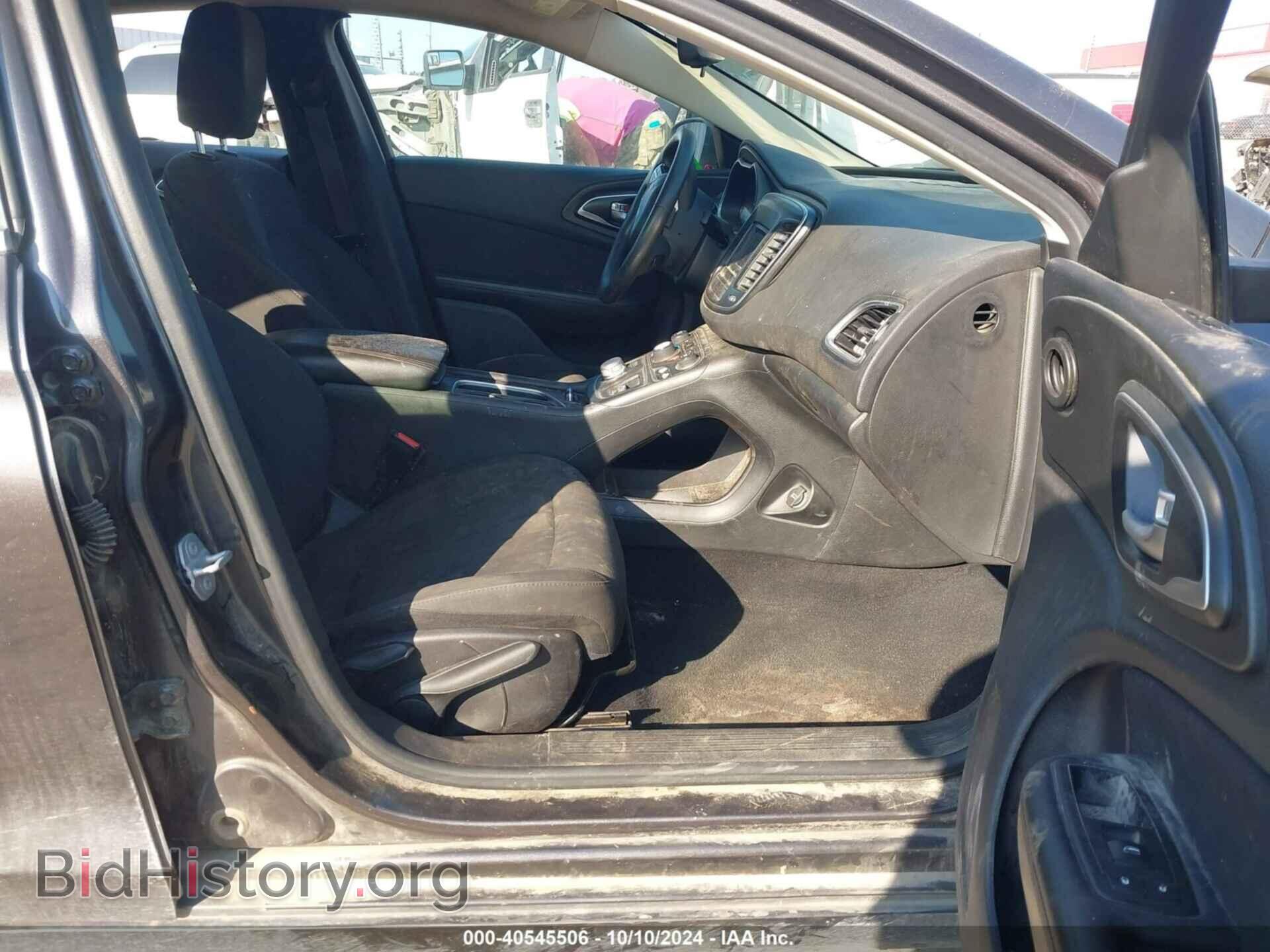 2016 CHRYSLER 200 - VIN: 1C3CCCFB7GN117588 - Фото 5