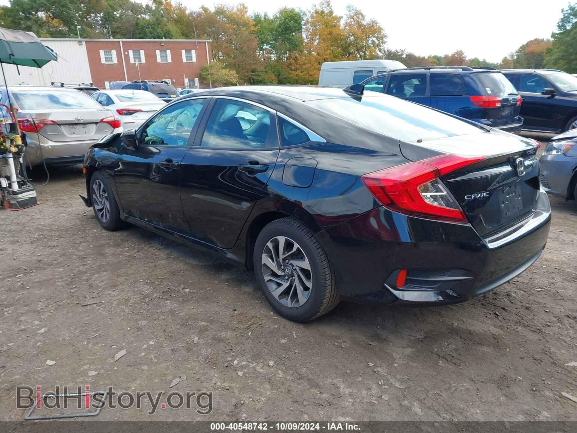 2018 HONDA CIVIC - VIN: 19XFC2F71JE204218 - Фото 3