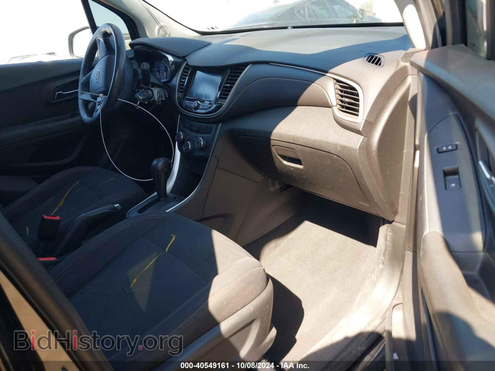 2017 CHEVROLET TRAX - VIN: 3GNCJKSB4HL268317 - Фото 5