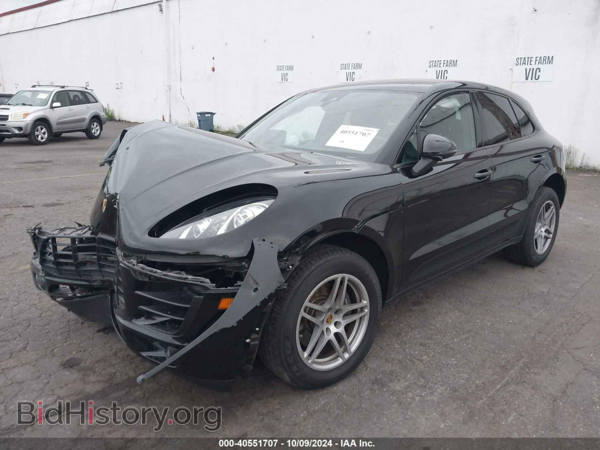 2017 PORSCHE MACAN - VIN: WP1AA2A55HLB81743 - Photo 2