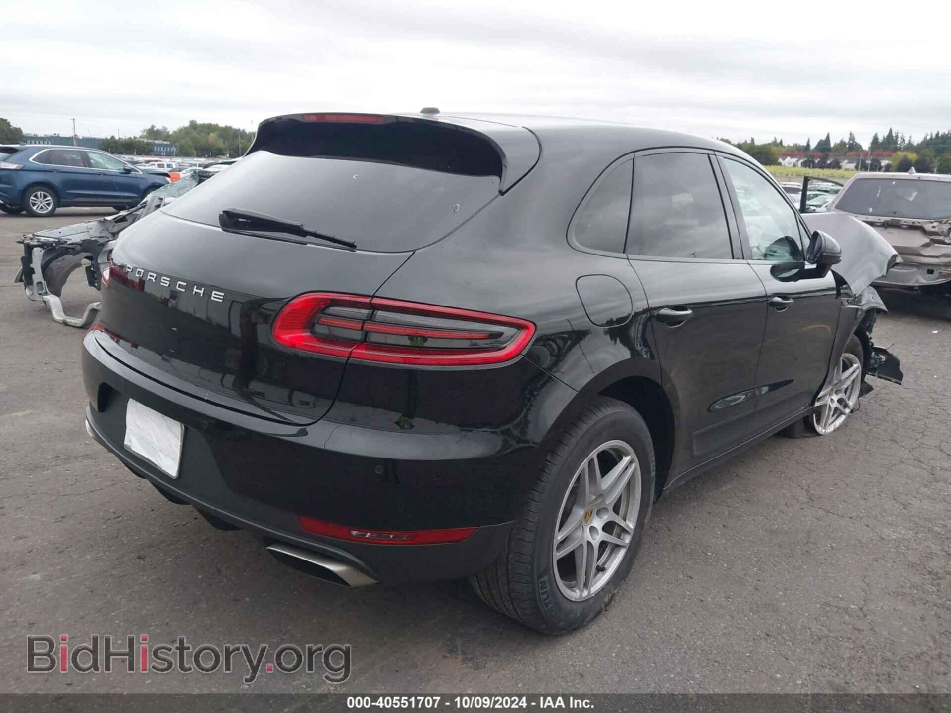 2017 PORSCHE MACAN - VIN: WP1AA2A55HLB81743 - Photo 4