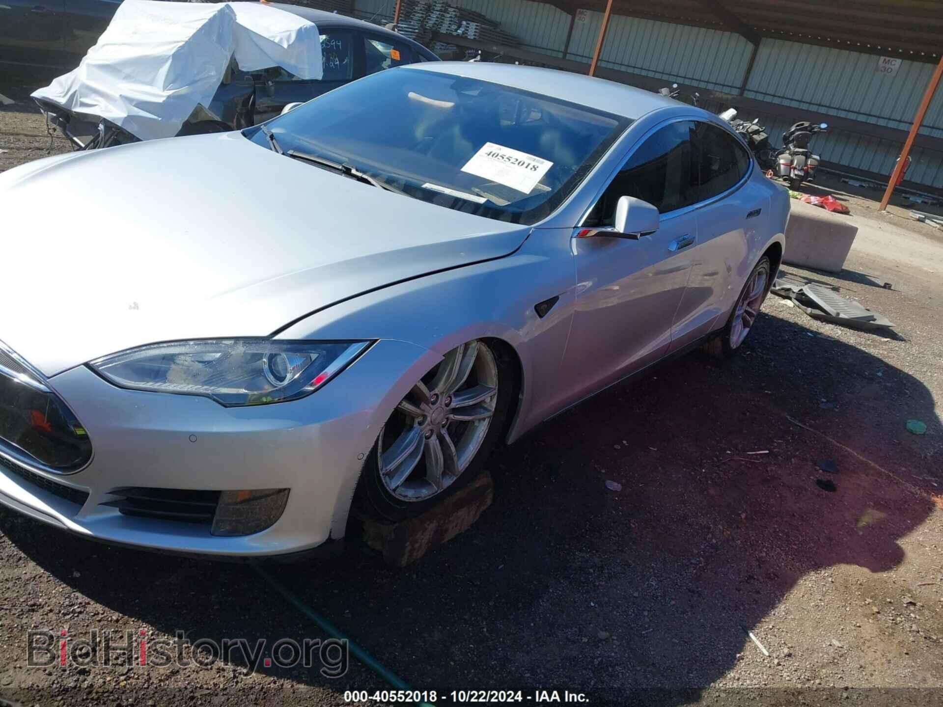 2015 TESLA MODEL S - VIN: 5YJSA1E25FF111739 - Фото 2