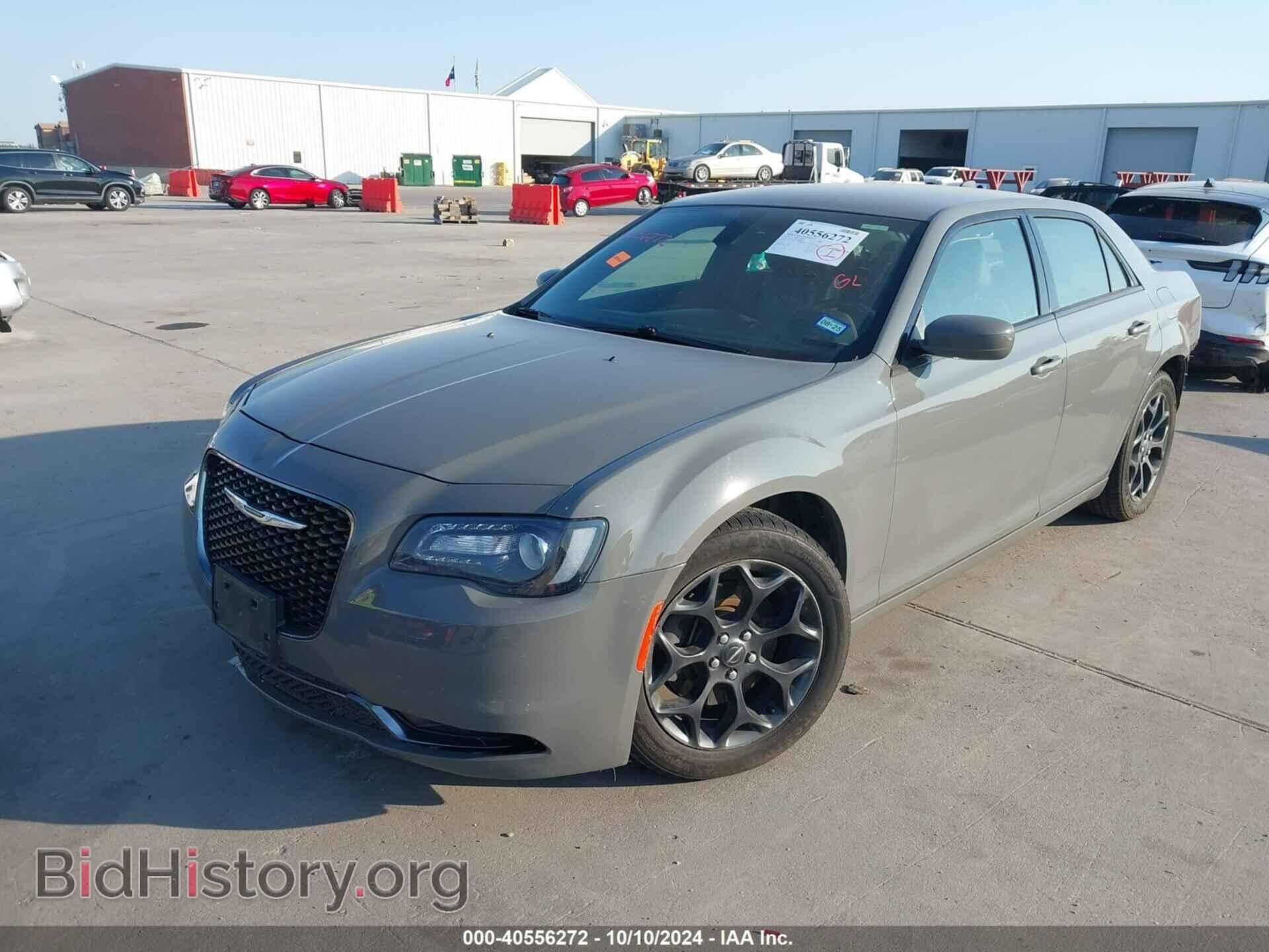 2019 CHRYSLER 300 - VIN: 2C3CCAGG3KH648688 - Фото 2