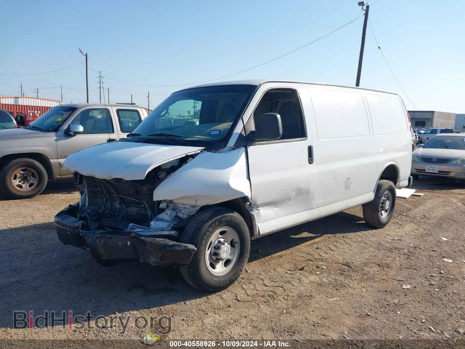 2015 CHEVROLET EXPRESS 2500 - VIN: 1GCWGFCF6F1186185 - Фото 2