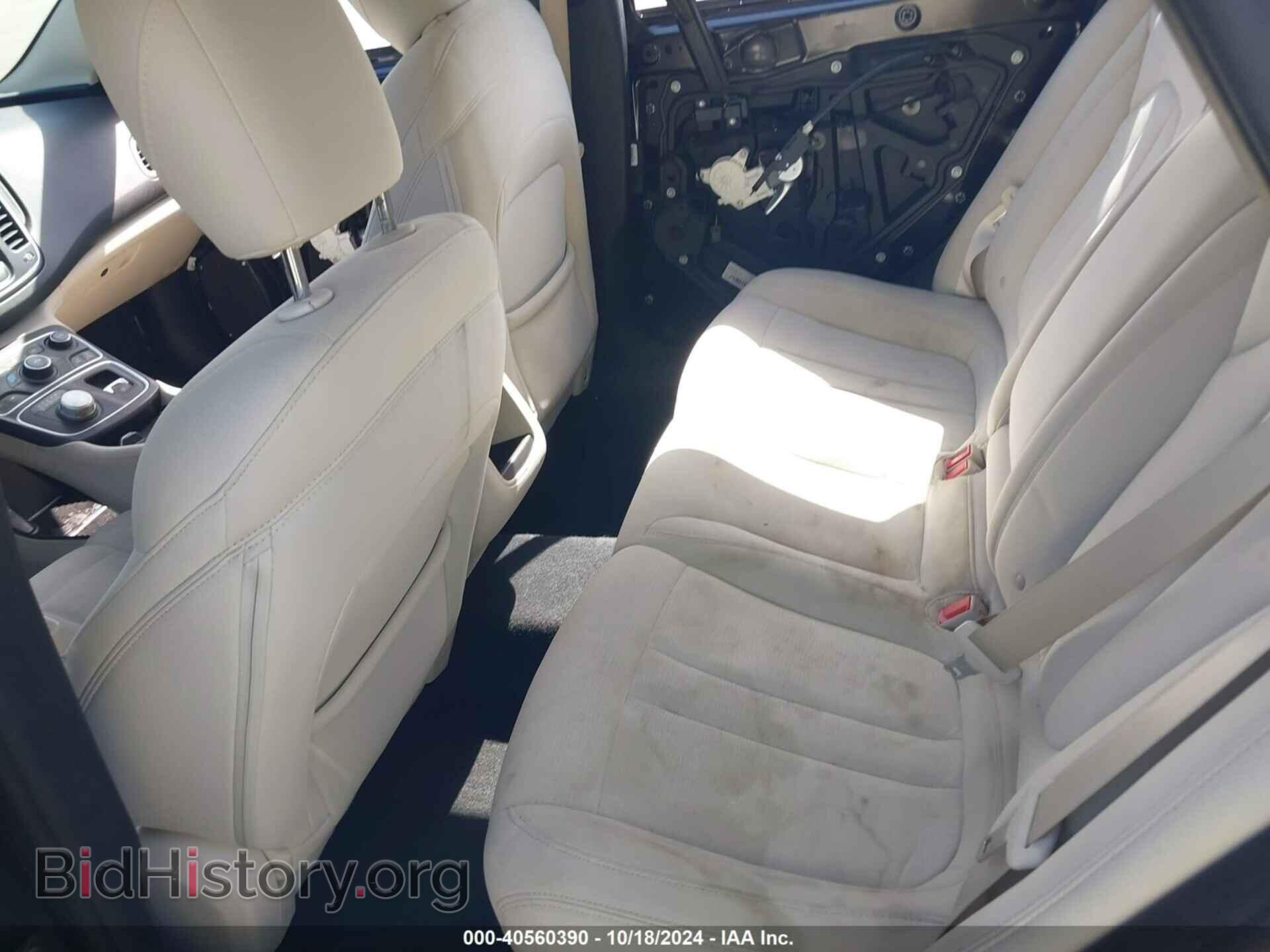 2016 CHRYSLER 200 - VIN: 1C3CCCFBXGN178238 - Photo 8