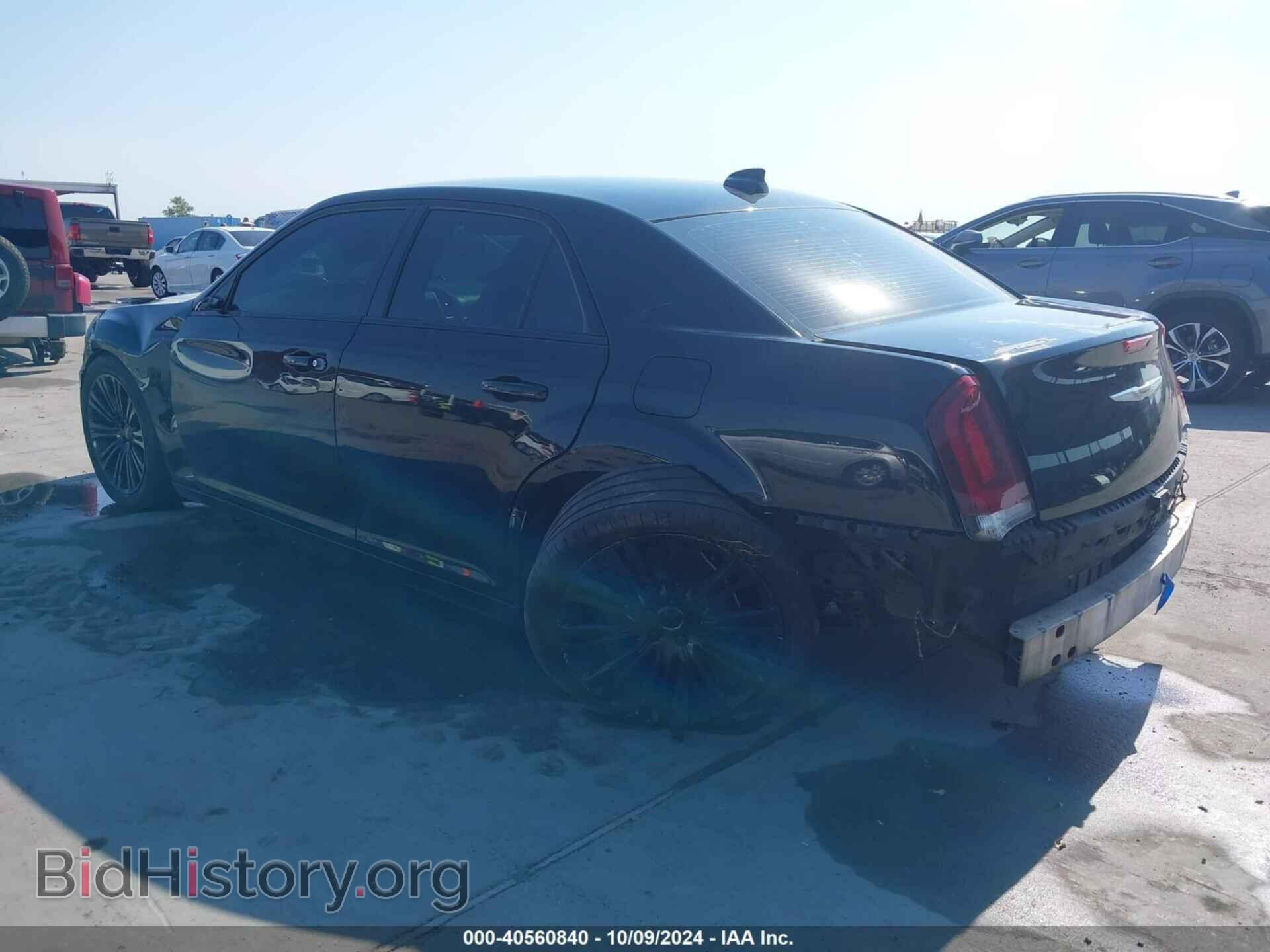 2016 CHRYSLER 300 - VIN: 2C3CCABG3GH164194 - Фото 3