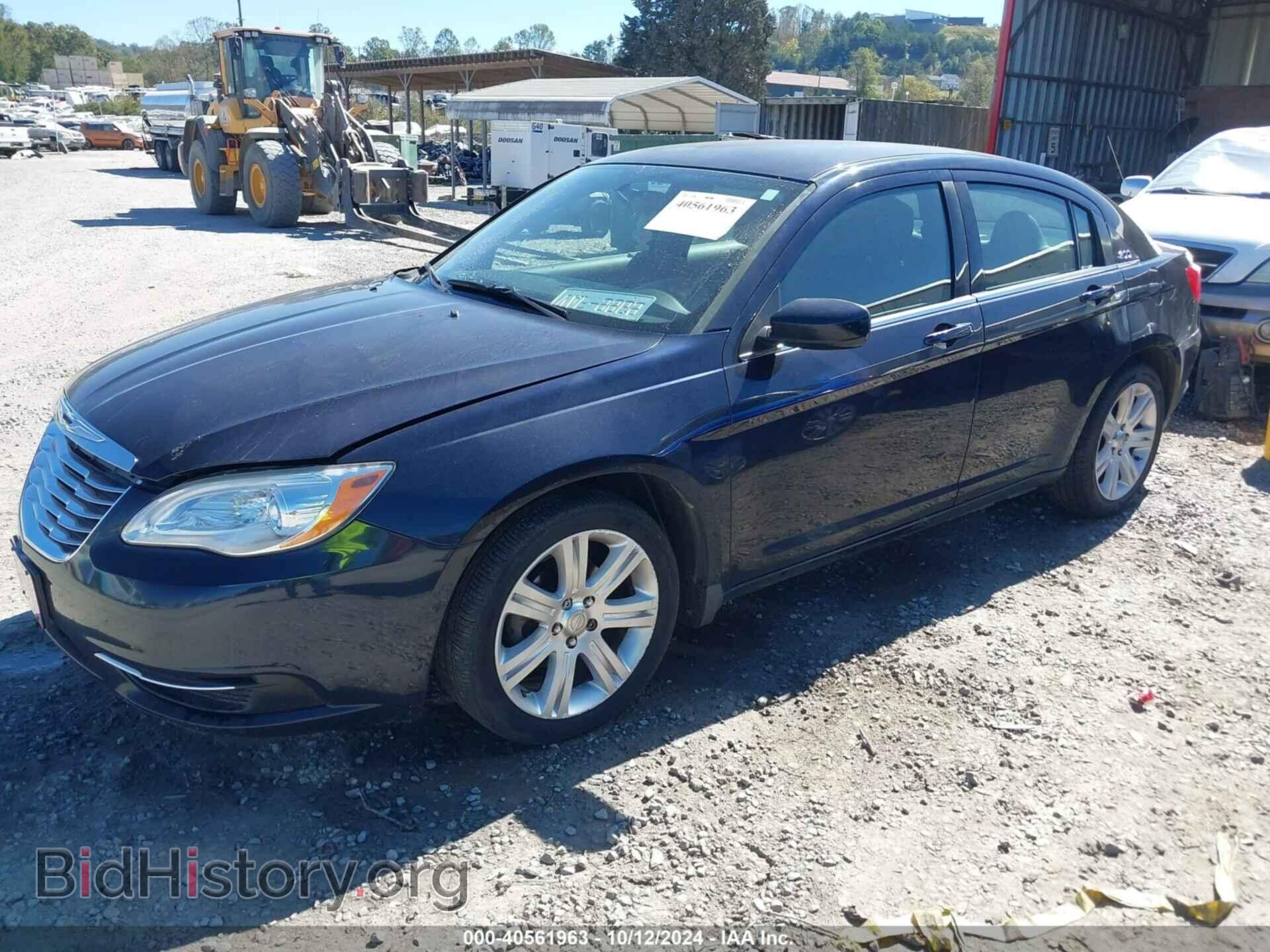2012 CHRYSLER 200 - VIN: 1C3CCBBG4CN122205 - Фото 2