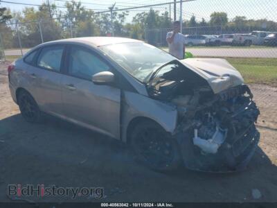2016 Ford FOCUS SE, золотистый — VIN 1FADP3F26GL257704, IAAI