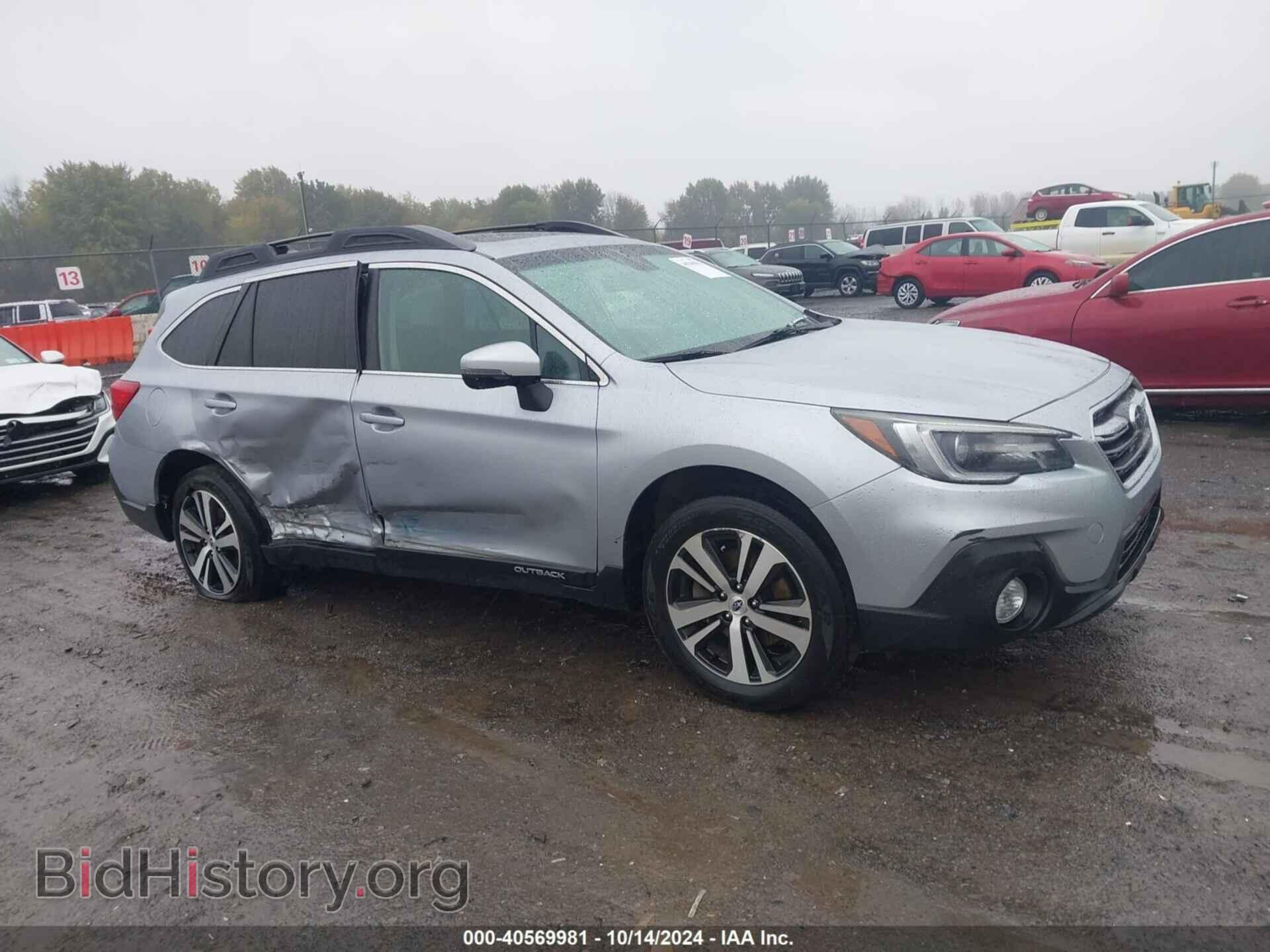 Photo 4S4BSANC8J3323218 - SUBARU OUTBACK 2018