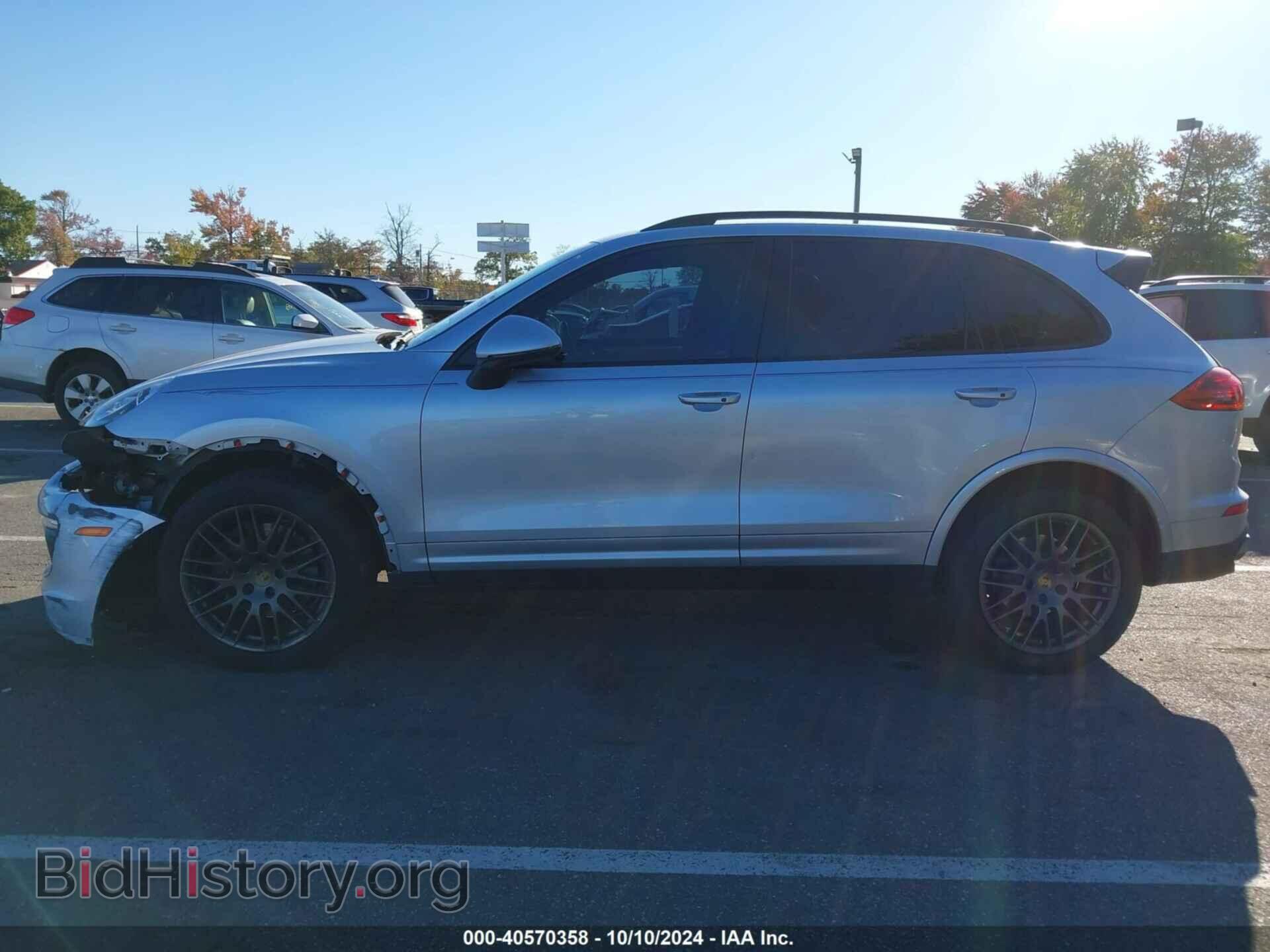2017 PORSCHE CAYENNE - VIN: WP1AA2A20HKA82744 - Фото 14