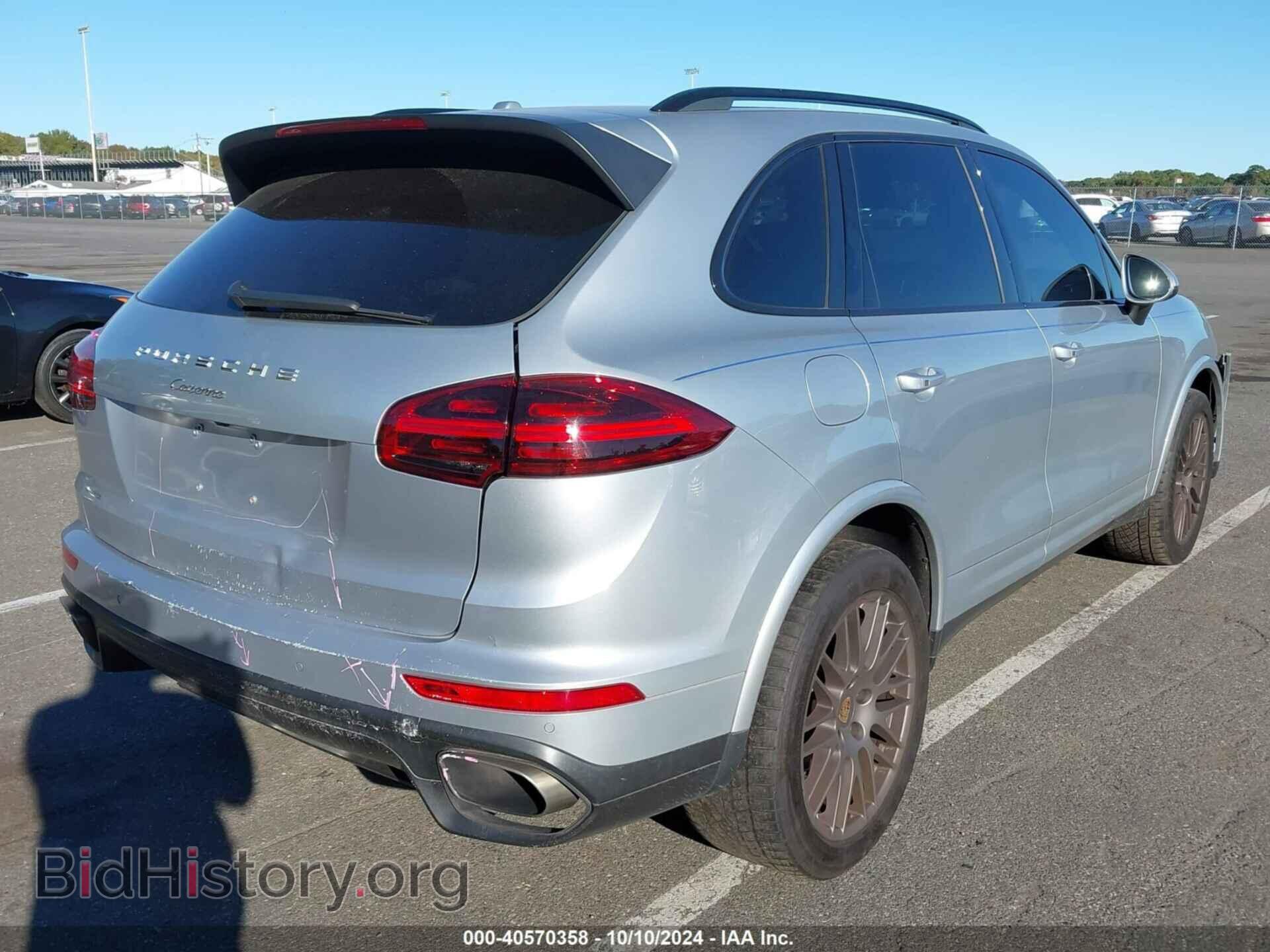 2017 PORSCHE CAYENNE - VIN: WP1AA2A20HKA82744 - Фото 4